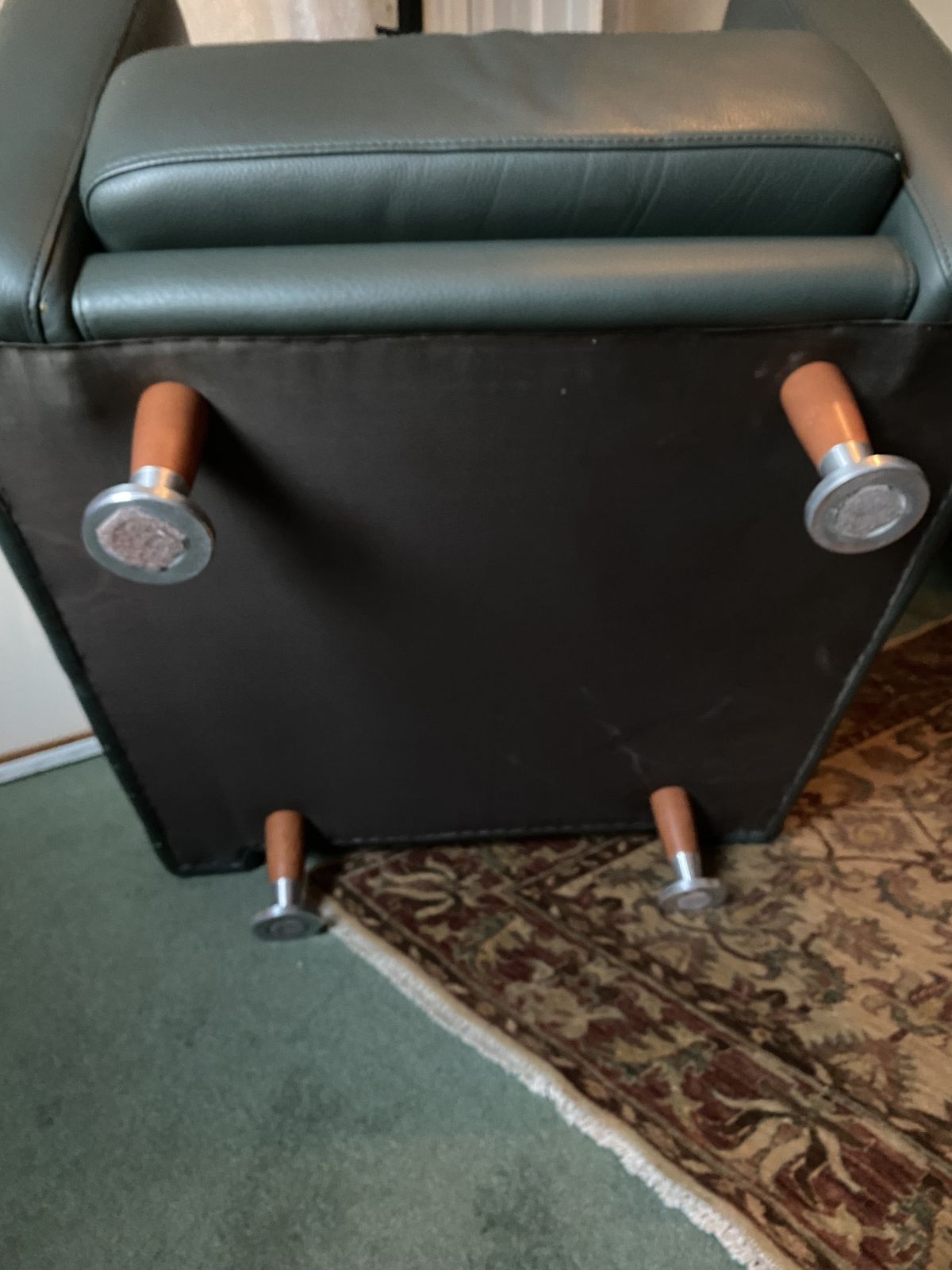 4000.0 Vintage Jaguar Leather Sofa And Matching Chair In Racing Green photo