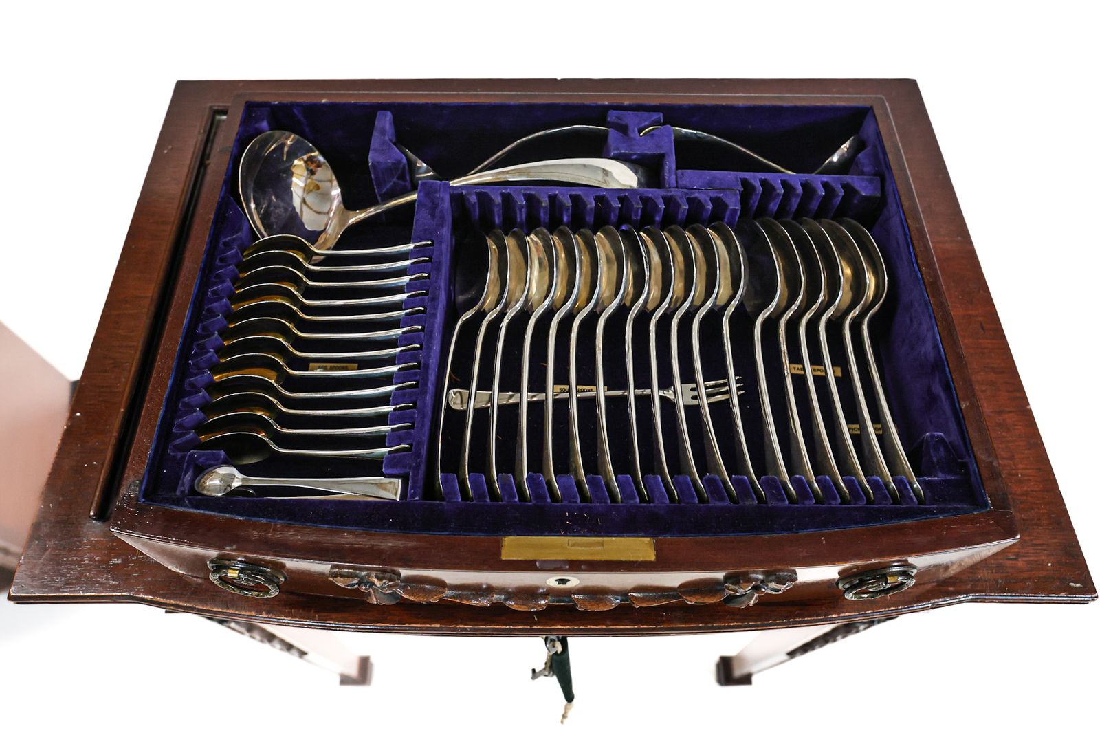Hepplewhite Style Viners 109 Piece Cutlery Canteen  In Chest photo buy