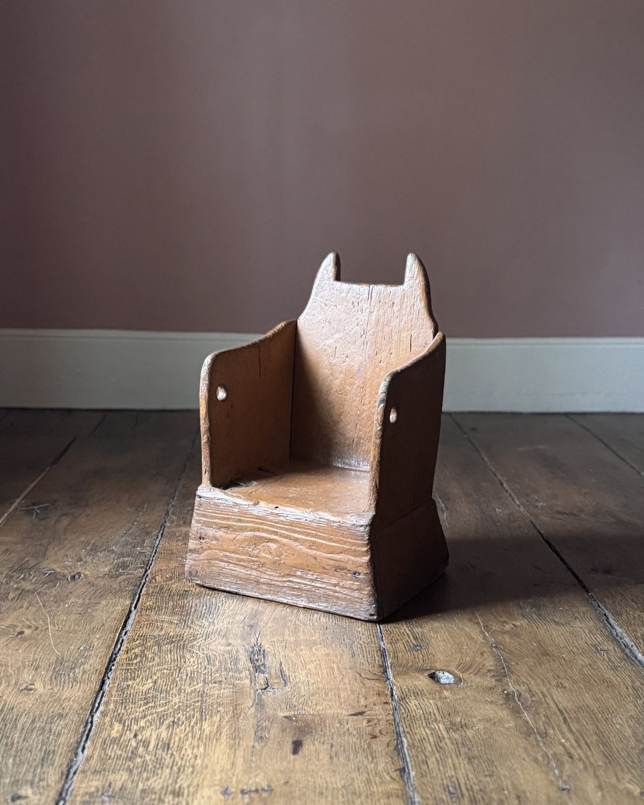 Primitive 19th Century Welsh Child's Lambing Chair photo furniture