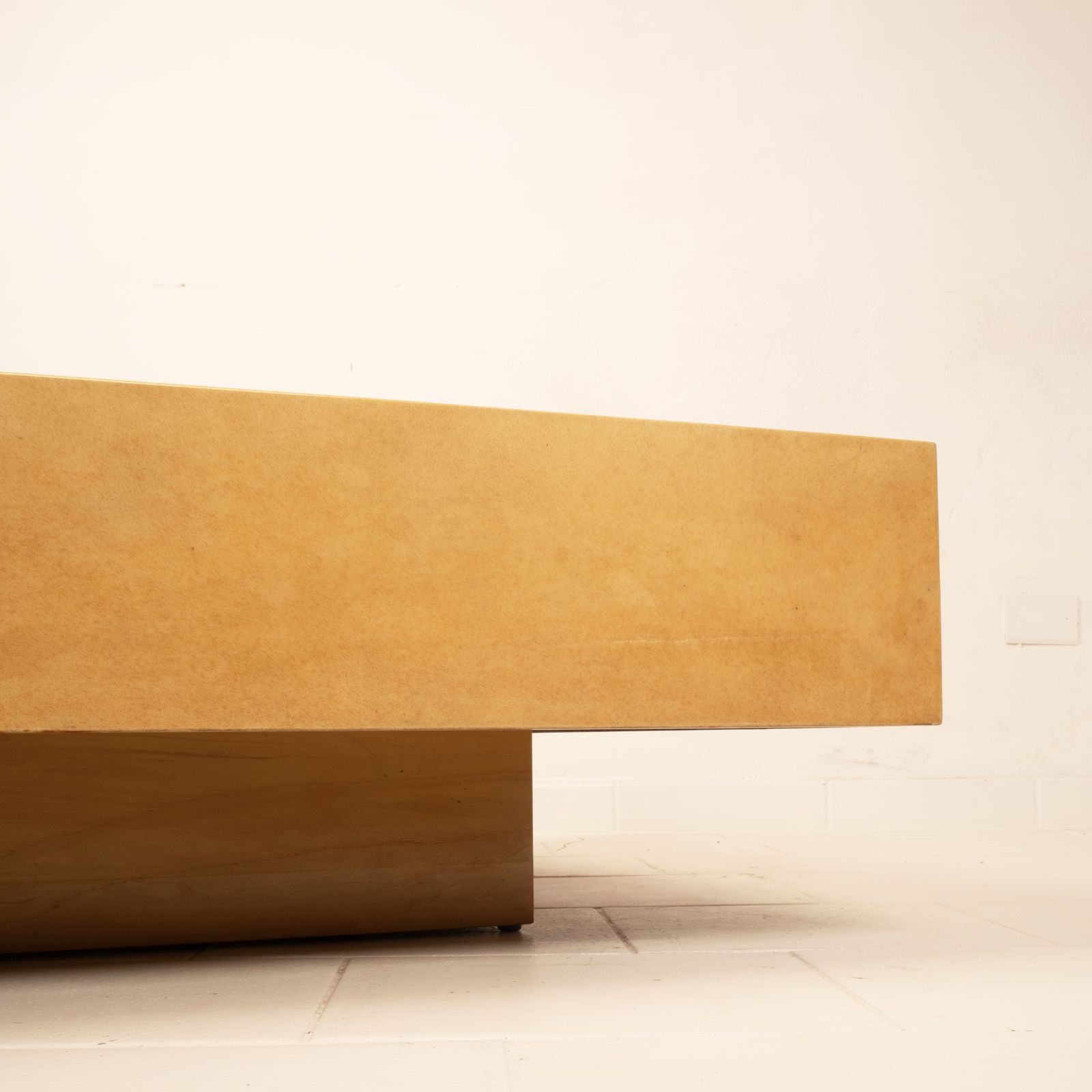 Nucci Valsecchi Coffee Table For Tura Milano 1970 Mod 3000d photo vintage