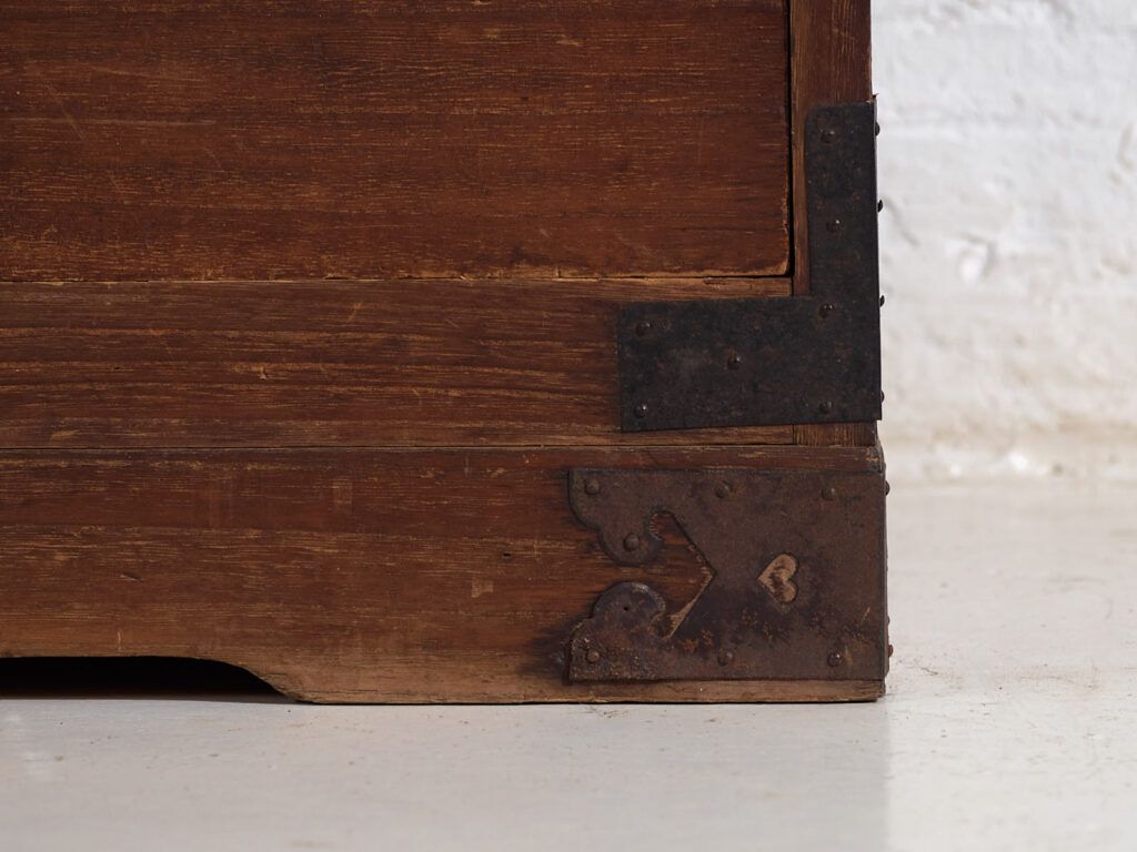 photo furniture Antique Japanese Tansu Chest Of Drawers – Meiji / Taishō Period (C.1868 1926) #29
