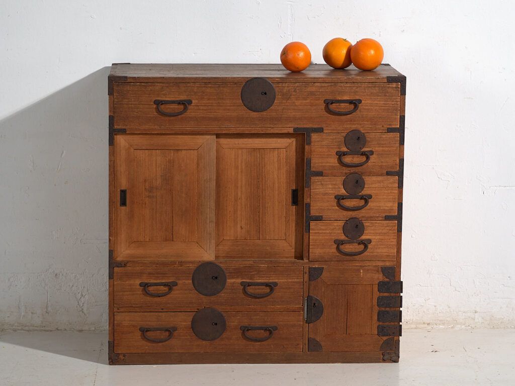 photo furniture Antique Storage Chest – Meiji / Taishō Period (C.1868 1926) #98