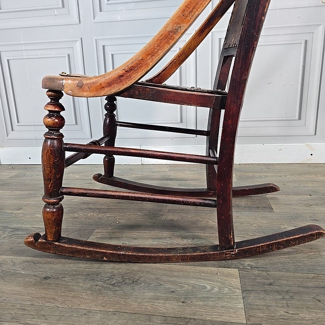 Furniture Antique Wooden Rocking Chair – Perforated Seat & Back Victorian / Arts & Crafts photo