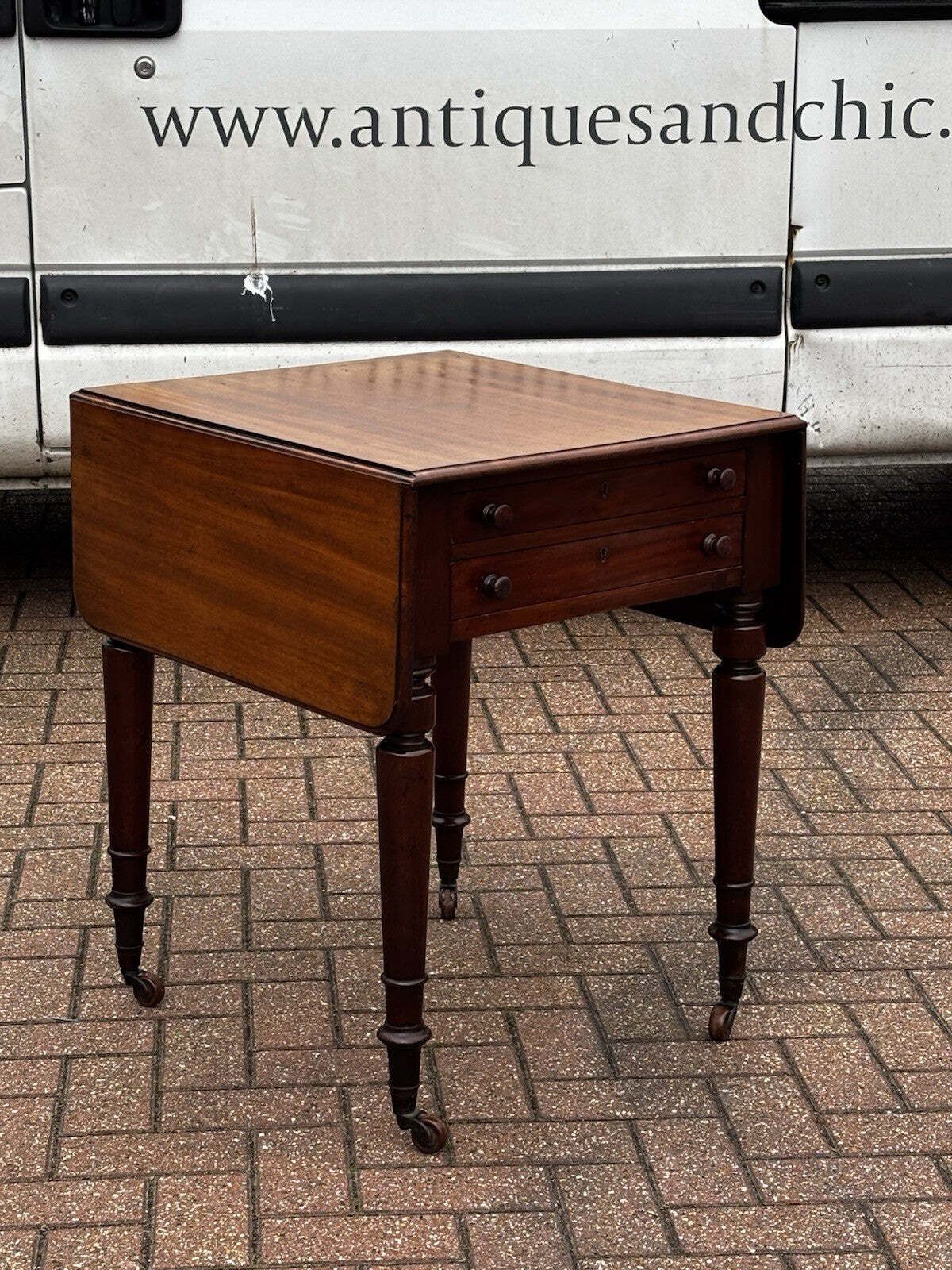 Victorian Mahogany Pembroke Drop Leaf Side Table, Lamp Table, Brass Castors. photo for sale