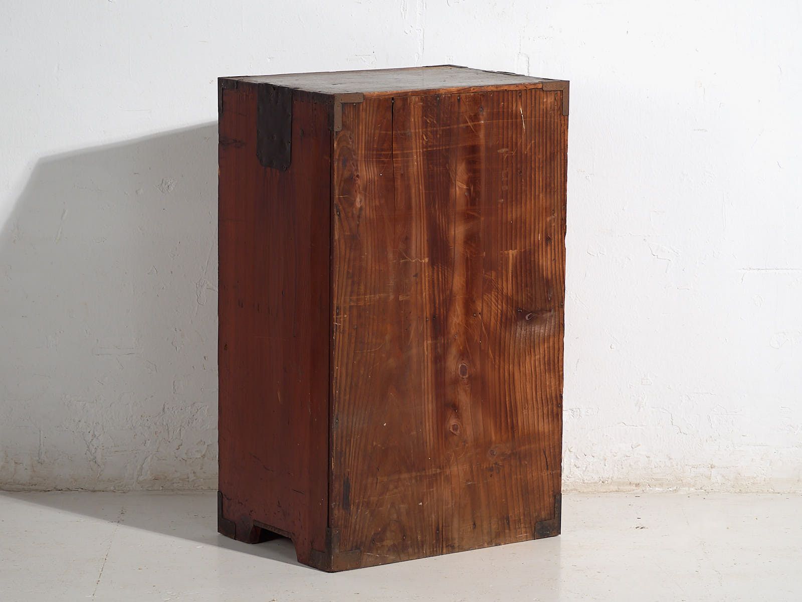photo furniture Small Antique Japanese Cupboard – Meiji / Taishō Period (C.1890 1926) #68