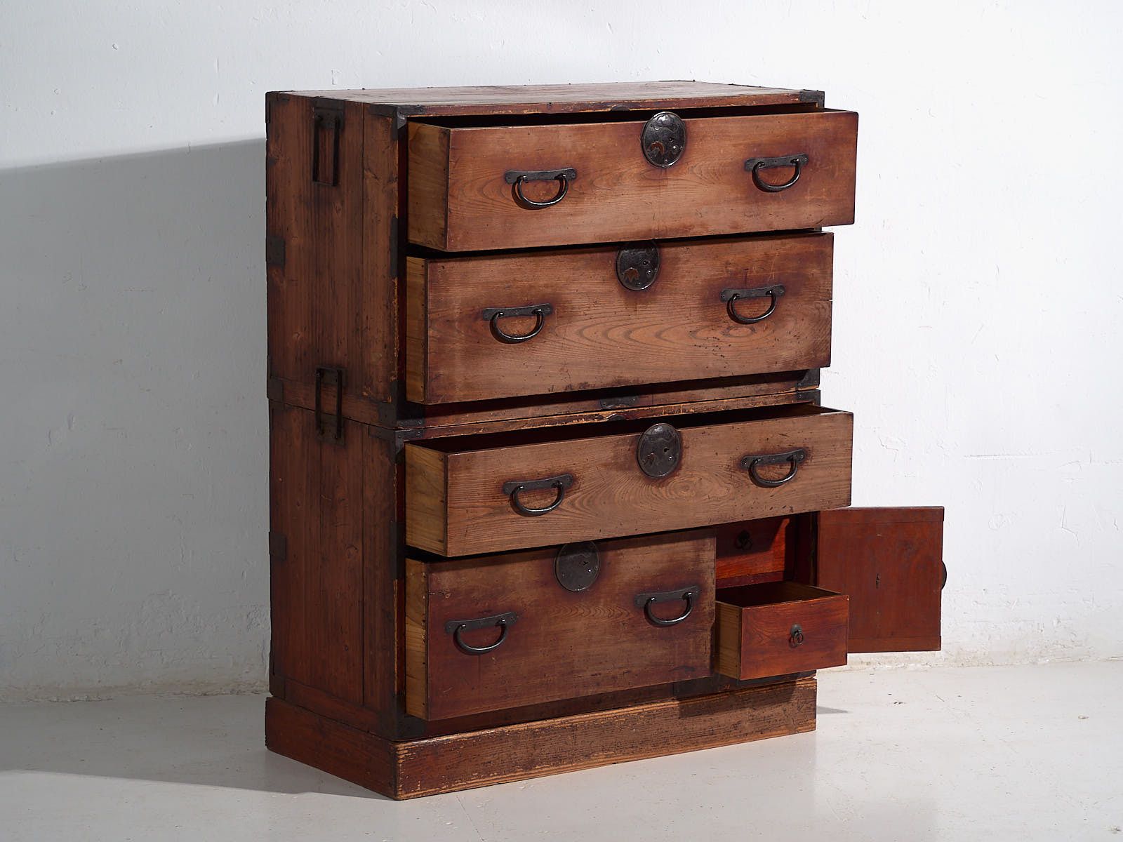 Antique Japanese Tansu – Meiji / Taishō Period (C.1868 1926) #100 photo for sale