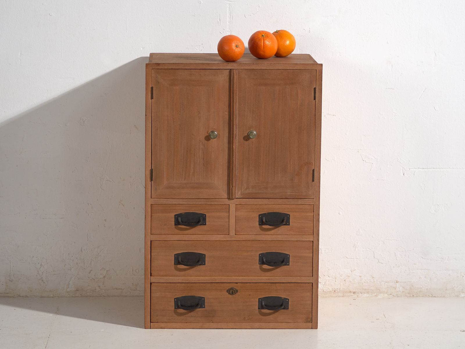 photo vinterior Small Antique Japanese Cabinet – Taishō / Showa Period (C.1920 1970) #22