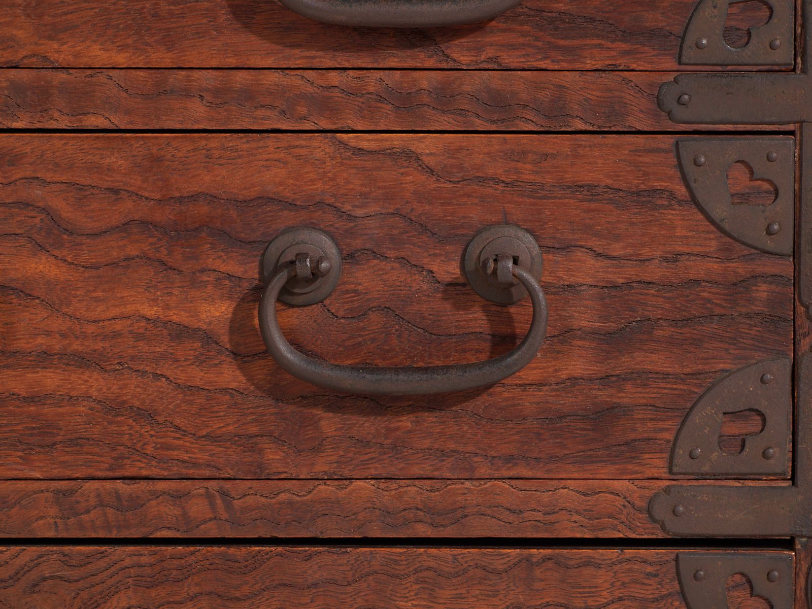 photo for sale Antique Tansu Storage Chest Of Drawers – Meiji / Taishō Period (C.1868 1926) #34