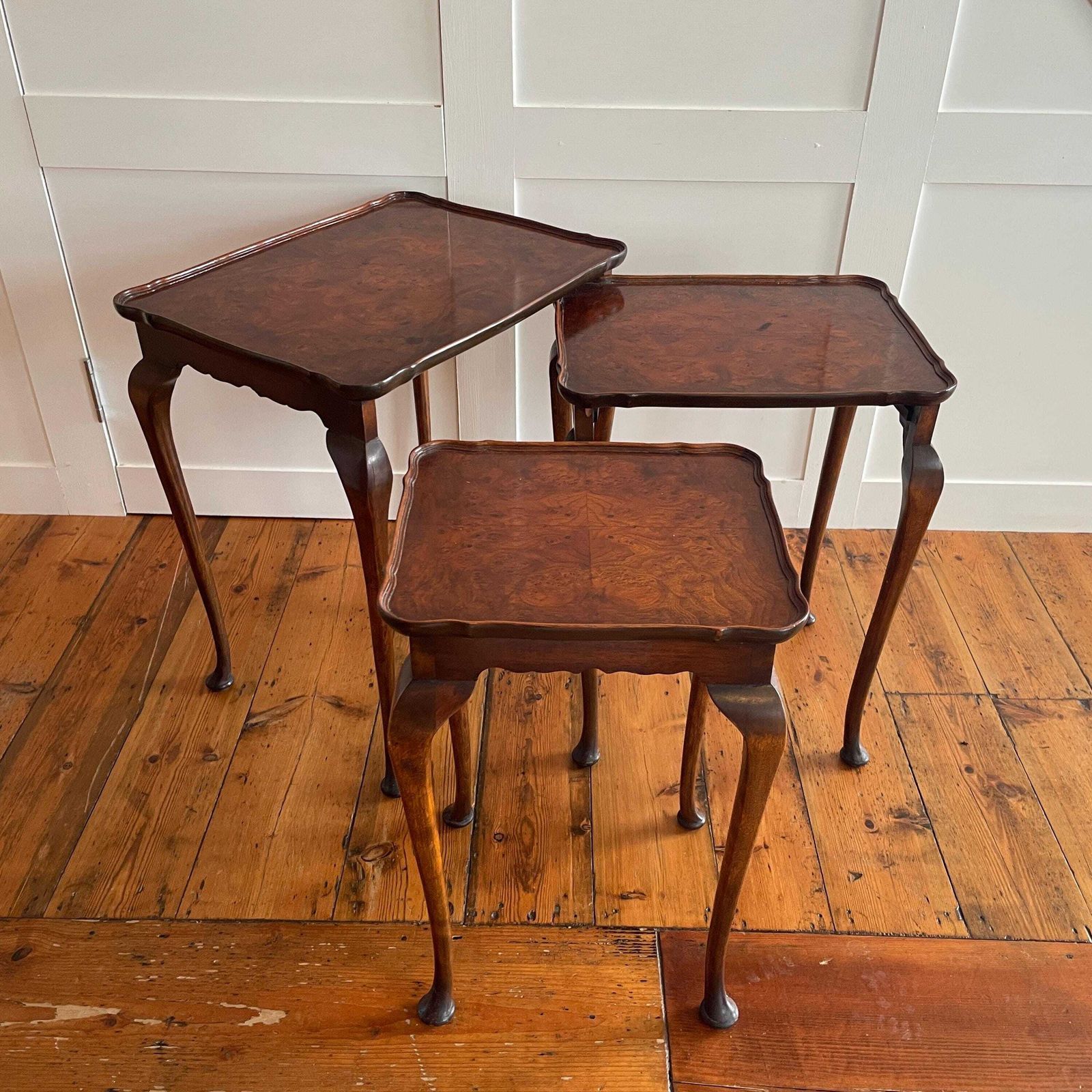 Antique Wooden Tables Nesting 3 Wood Ornate Carved Nest Burr Walnut Art Deco Plant Stands Table End Side Serpentine Vintage Set