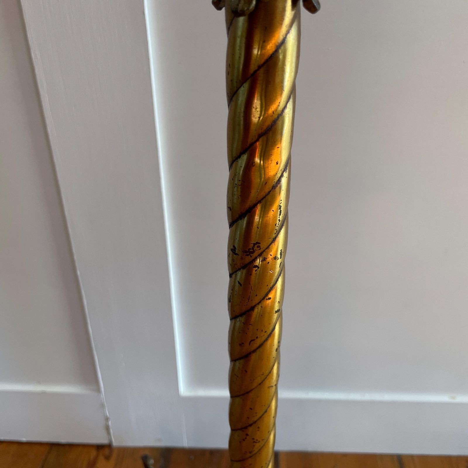 Antique Metal Brass Floor Lamp Gold Twisted Patterned Light Vintage Lighting 3 Feet Ornate Regency Freestanding Twist Elegant Classic photo for sale