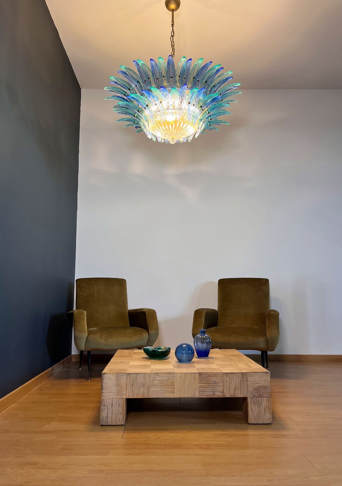 photo vintage Murano Chandelier Original Palmette, Two Levels, 82 Blue And Turquoise Glasses Clear Glasses