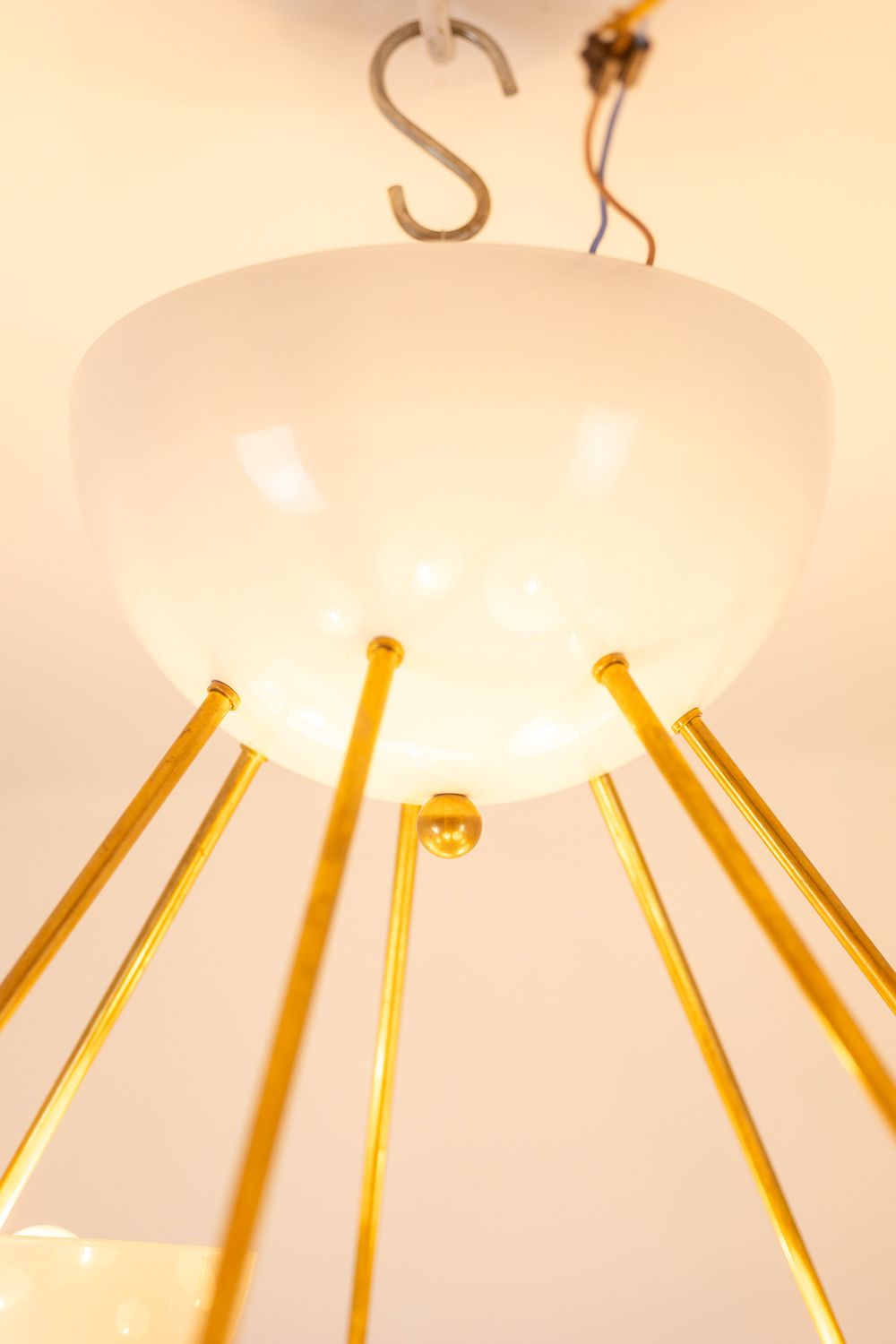 Stilnovo. Chandelier In Gilded Brass And White Lacquered Metal. Contemporary. photo buy