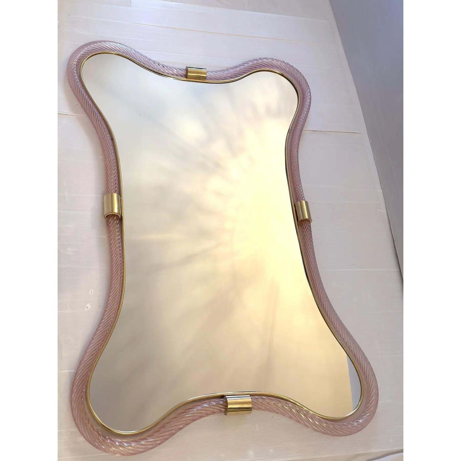 9055.0 Murano Style Scenographic Torchon Glass Designer Mirror – Simoeng, Pink And Gold photo