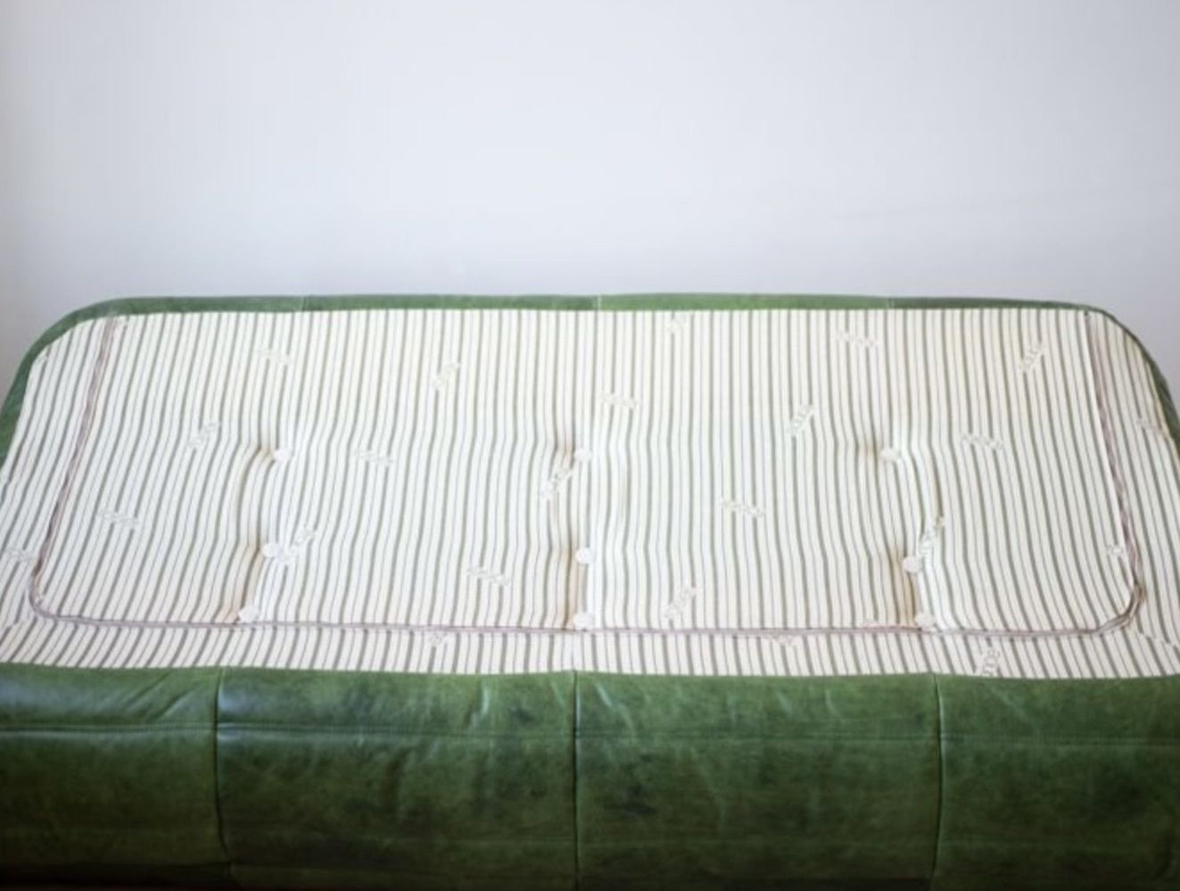 photo furniture Togo Suite By Michel Ducaroy For Ligne Roset