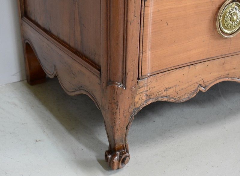 Louis XV Crossbow Chest In Cherry Blond 18th photo vinterior
