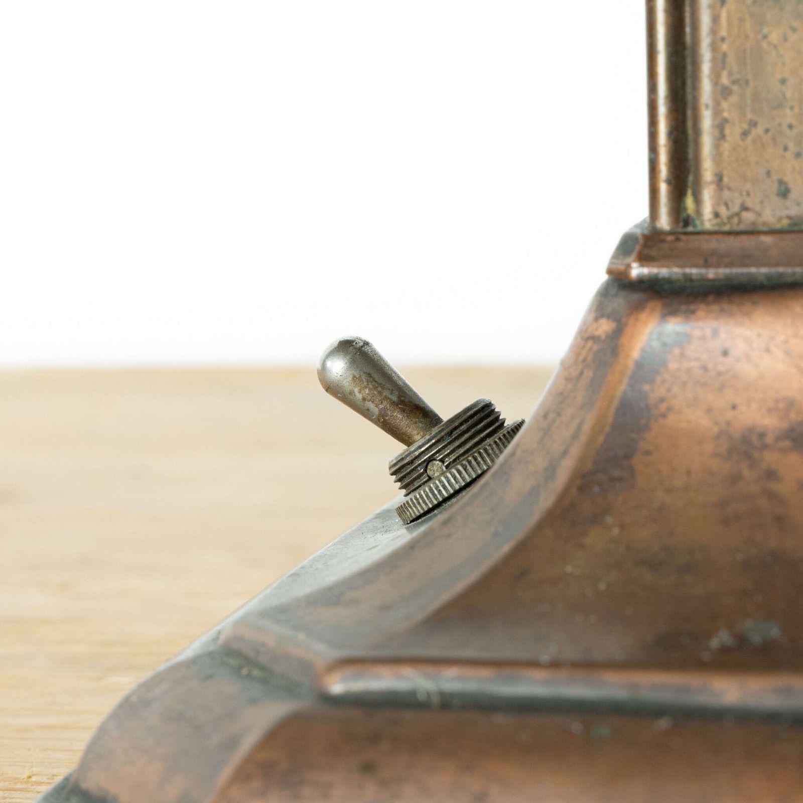 1930’s English Brass Banker's Lamp photo furniture