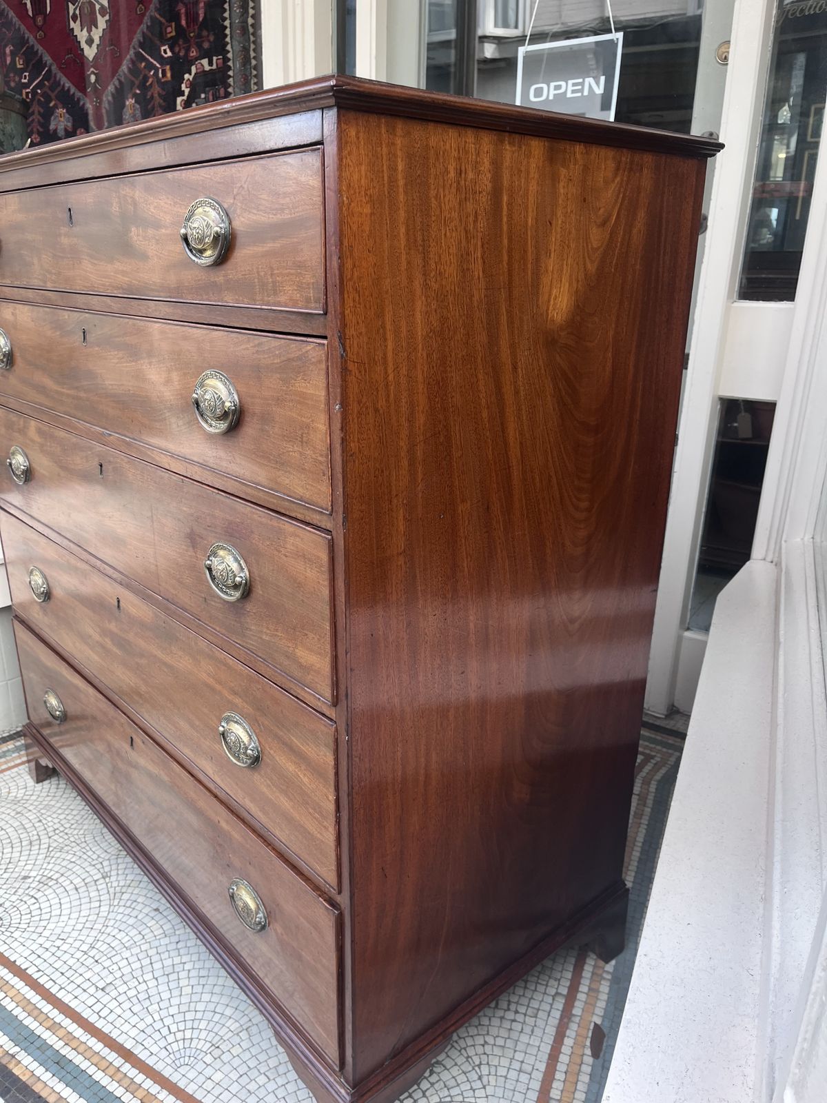 995.0 Antique Mahogany Large Chest Of Five Drawers photo