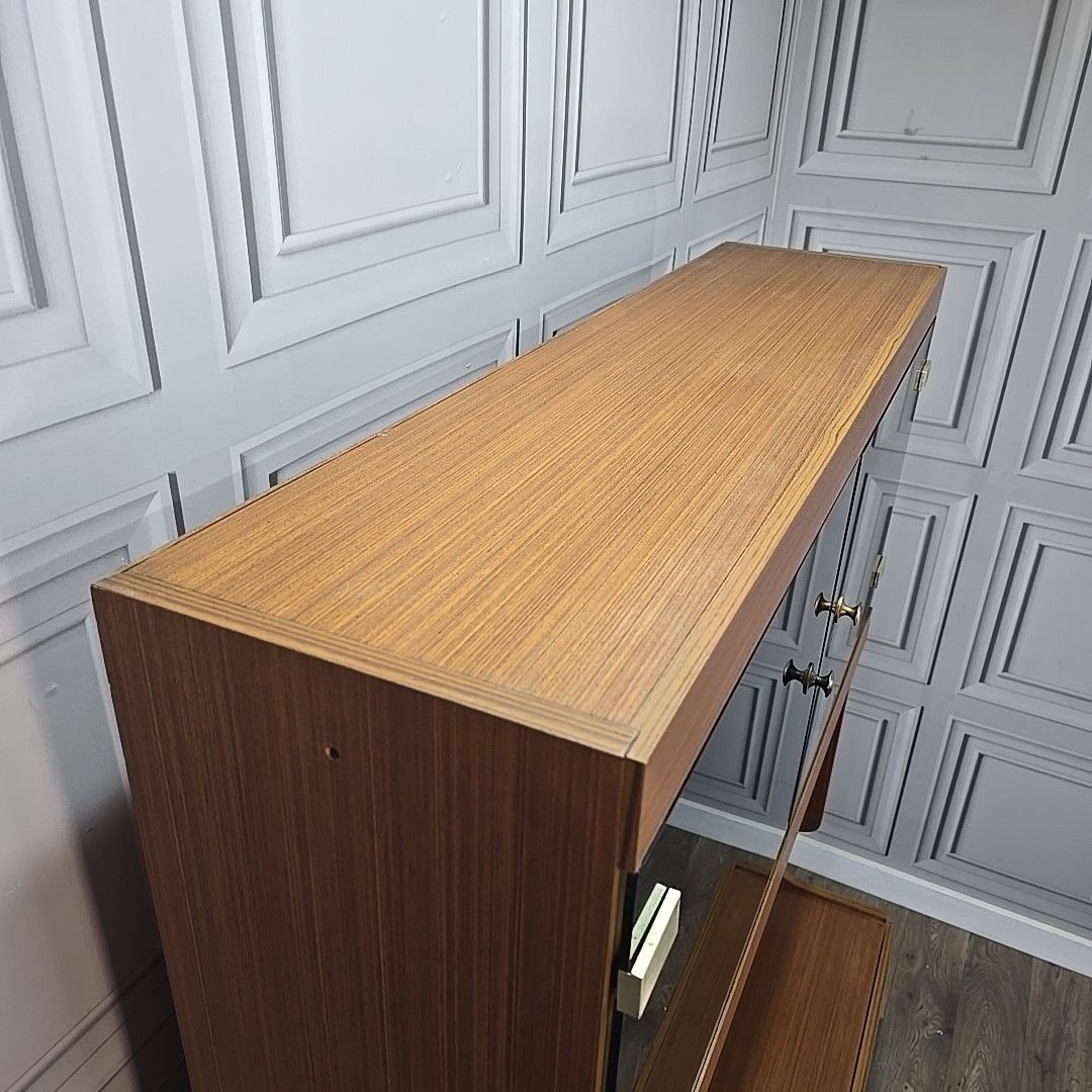 photo vintage Retro Display Cabinet Dresser Sideboard Vintage Stonehill Stateroom Mid Century