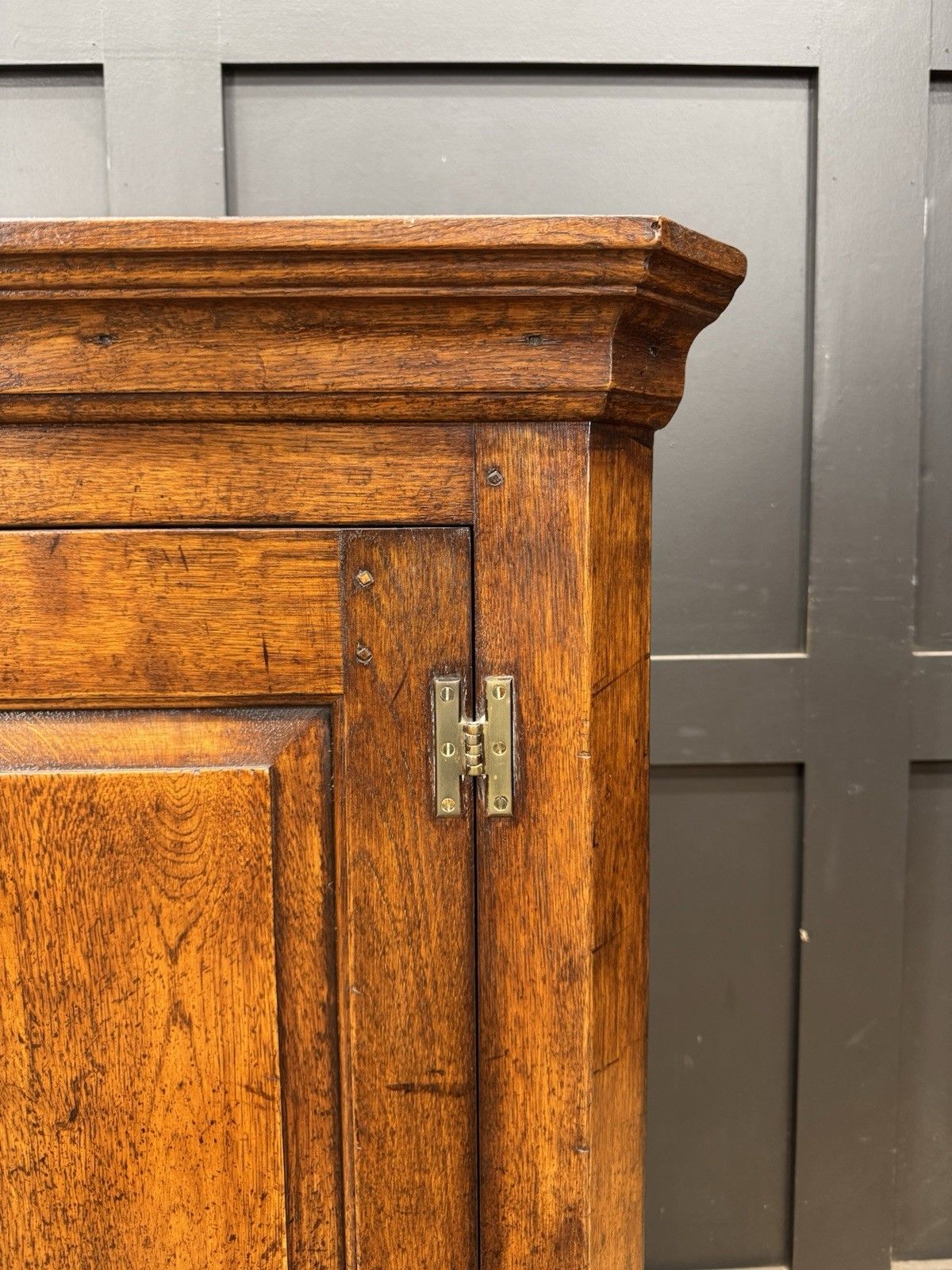 Vintage Wall Mounted Oak Corner Cupboard Cabinet / Farmhouse Cupboard photo 395.0