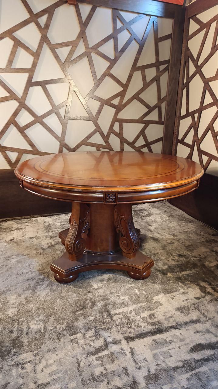 Revival Round Dining Table With 4 Victorian Chairs – Carved Pedestal Base photo for sale