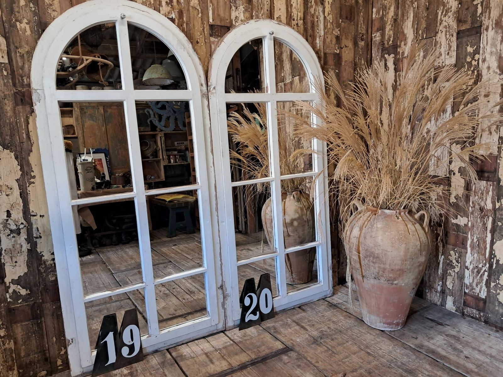 photo furniture Arch Top Mirrored Windowr No20