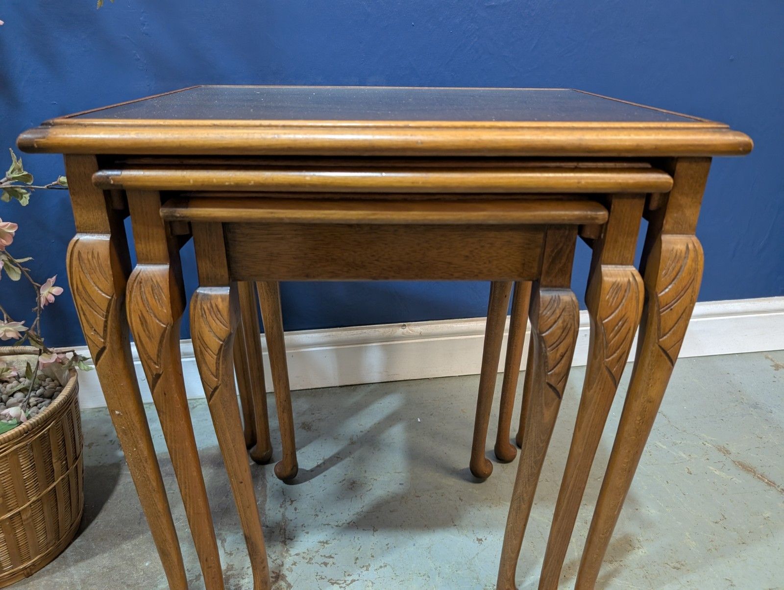 Vintage Nest Of Tables Queen Anne Legs With Glass Top Walnut Veneer photo Furniture