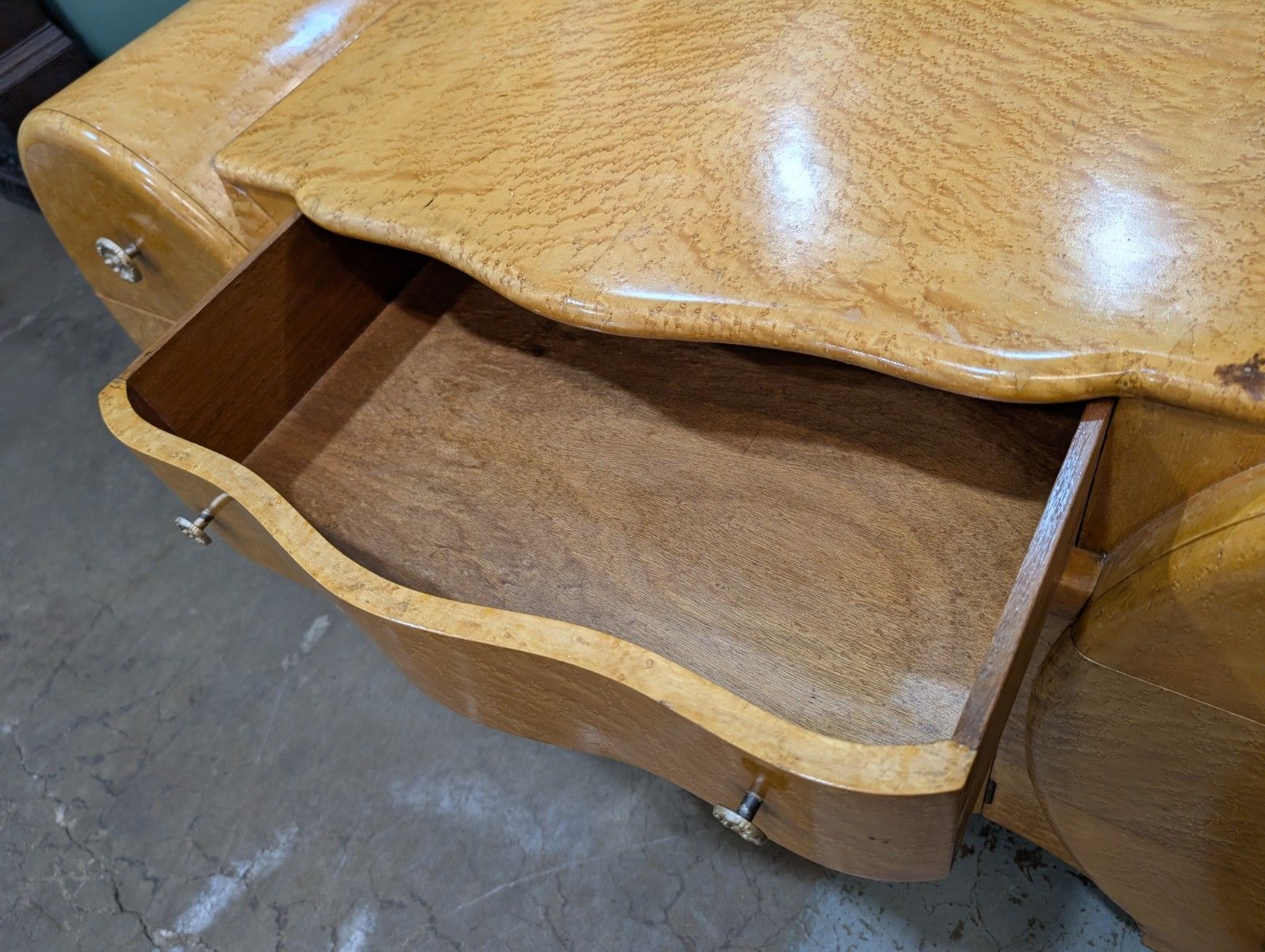 495.0 Art Deco Birdseye Maple Dressing Table C.1930s photo