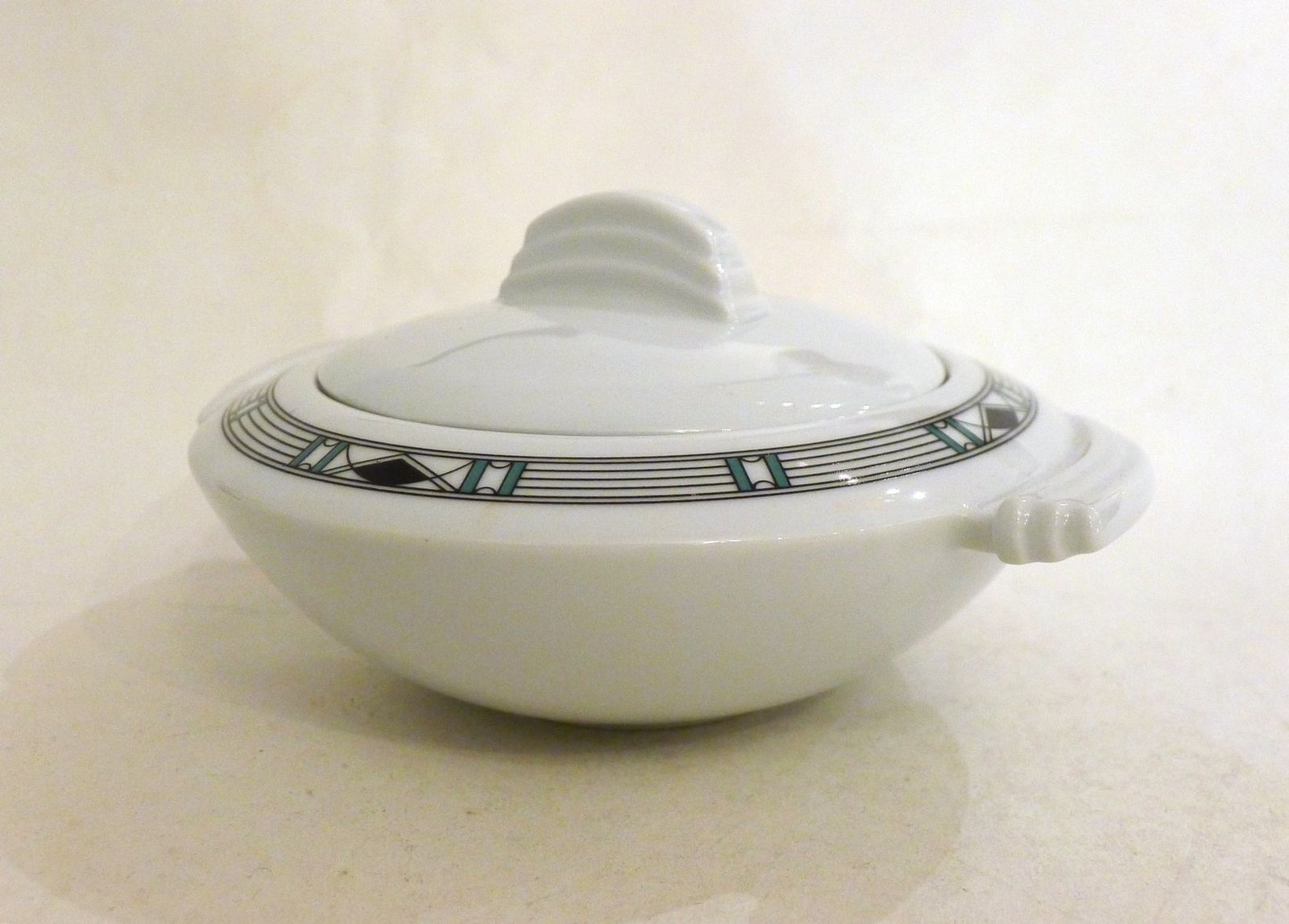 Delphes Sugar Bowl In Porcelain By Guy Degrenne For Limoges, France, 1980 photo furniture