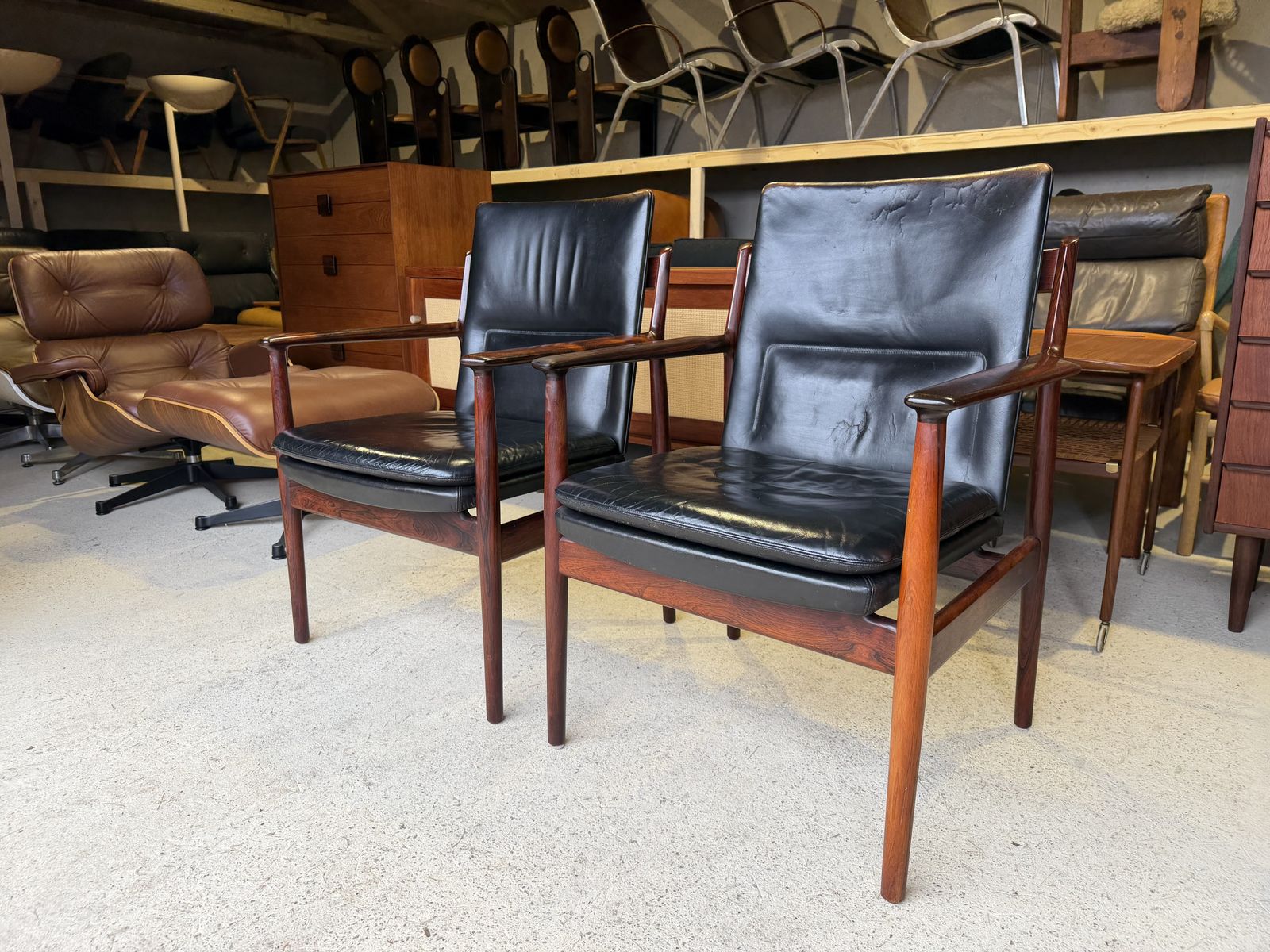 Pair Of Danish Rosewood Armchairs Model 341 By Arne Vodder For Sibast Mobler photo 2985.0