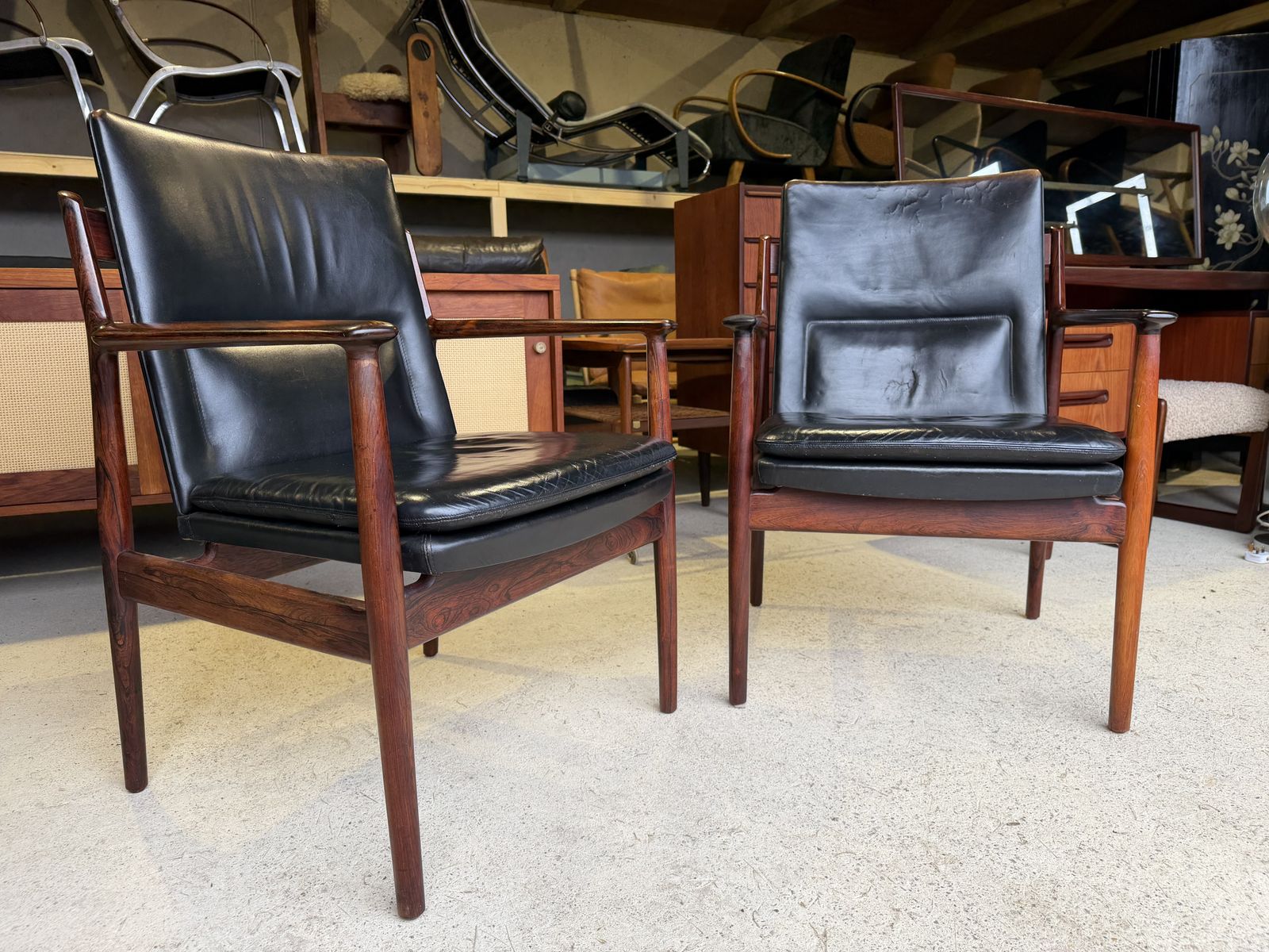 photo buy Pair Of Danish Rosewood Armchairs Model 341 By Arne Vodder For Sibast Mobler
