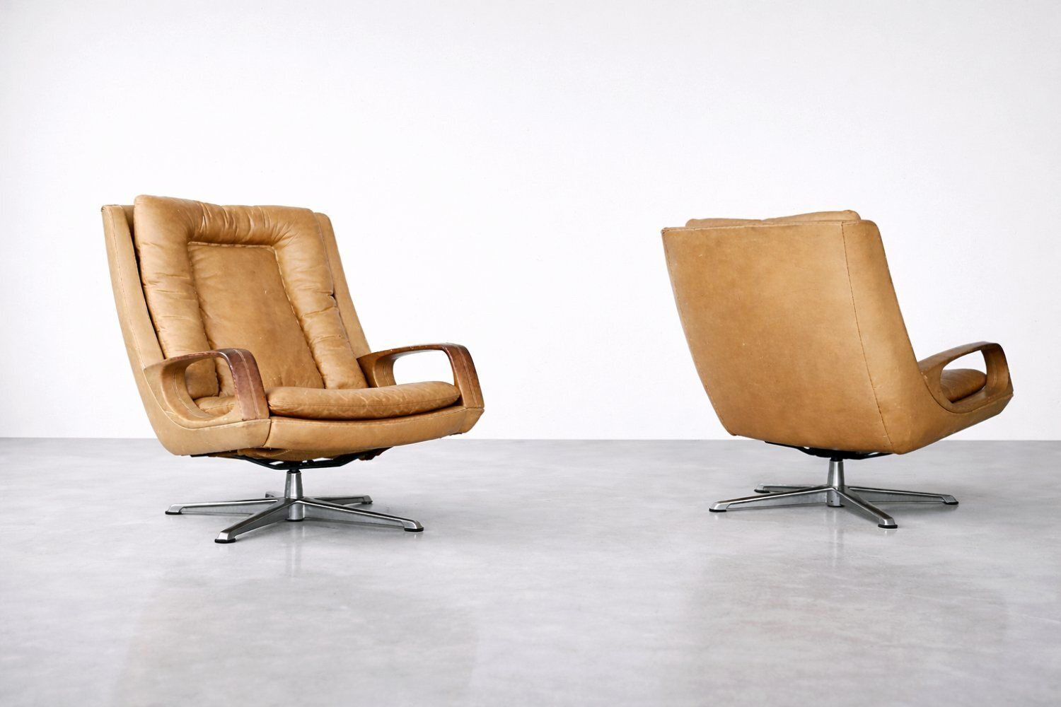 photo buy Mid Century Modern German Leather Swivel Chairs From Carl Straub, 1950s, Set Of 2