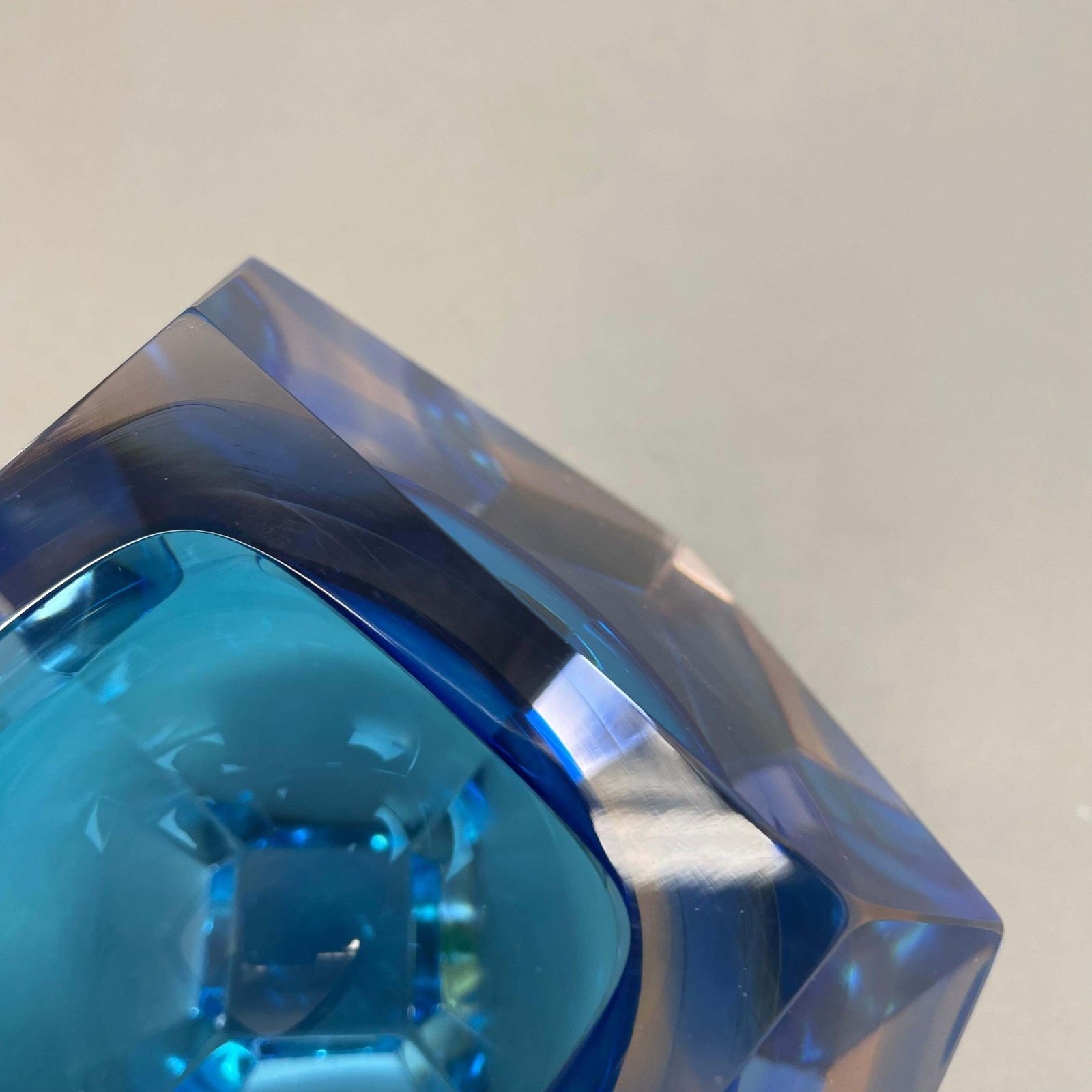 566.0 1.4kg Murano Glass Faceted "Diamond" Sommerso Bowl By Flavio Poli, Italy, 1970s photo