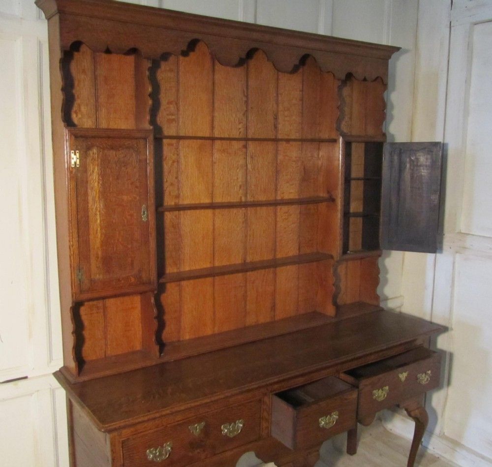 An Exceptional Georgian Country Oak Dresser photo vintage