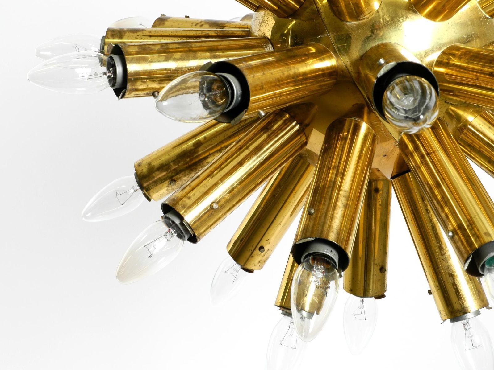 photo vinterior Xxl 1960s Space Age Brass Ceiling Lamp By J.T. Kalmar With 43 Arms  66cm  26"