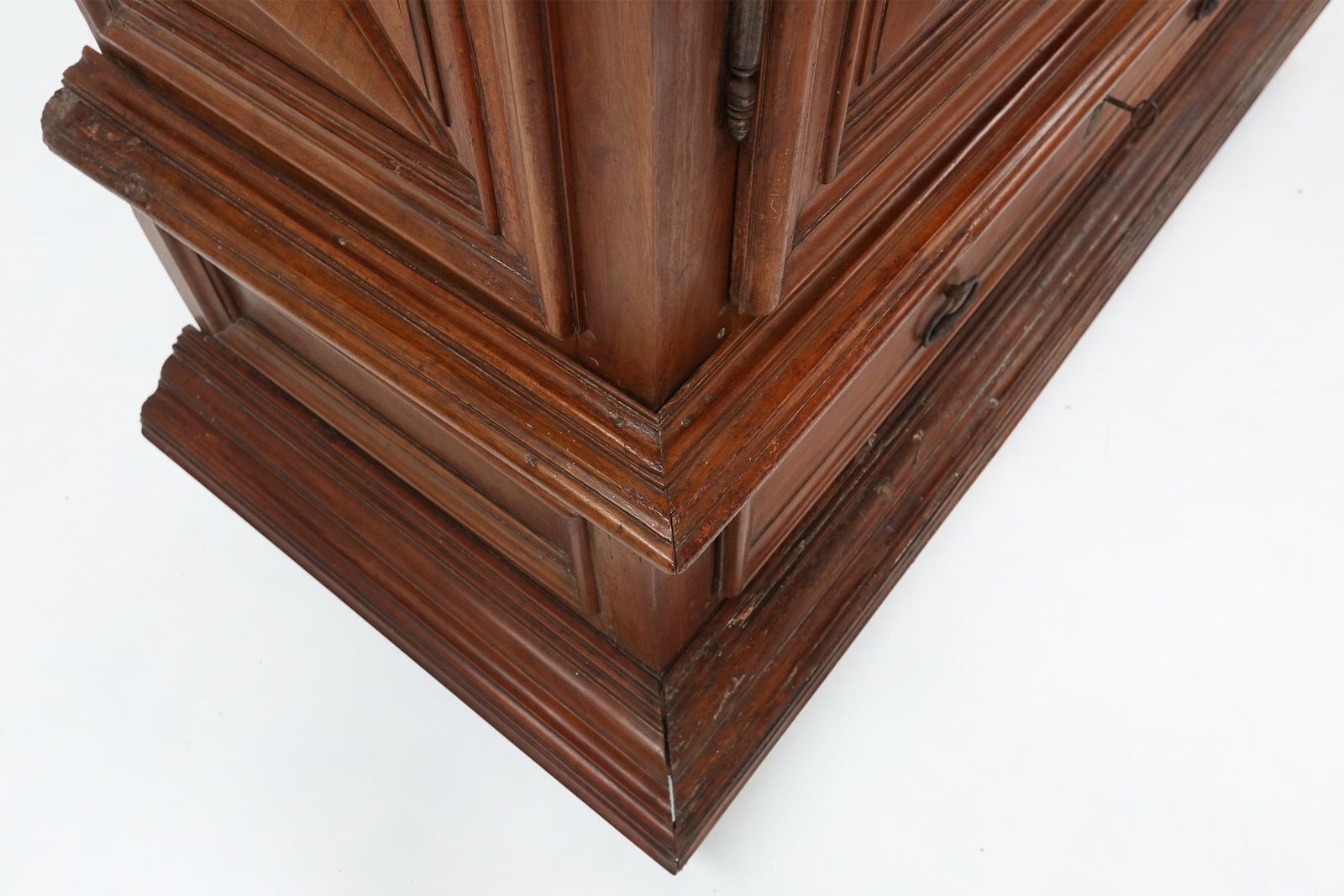 10454.0 French Louis XIII Oak Wardrobe With Geometric Carving, Early 17th Century photo