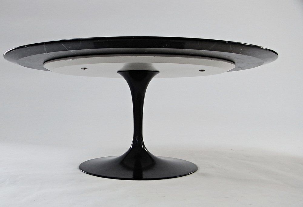 Tulip Coffee Table By Eero Saarinen For Knoll International, 1970s photo for sale