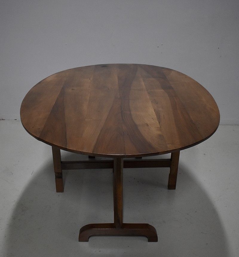 Table Vigneronne Oval Walnut 19th photo for sale
