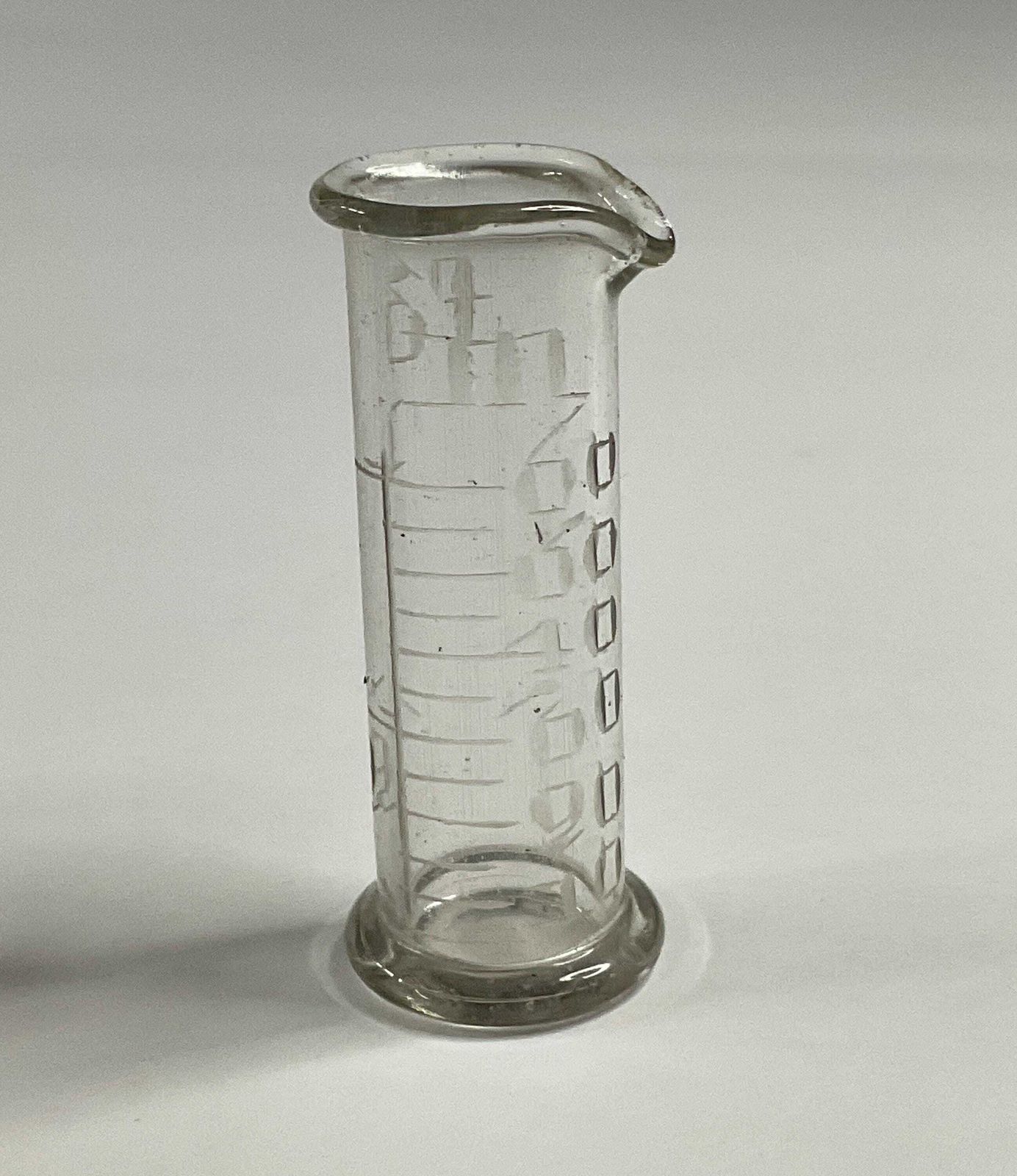 Victorian Apothecary Minim Measure   H. Gilbertson & Sons, London photo vinterior