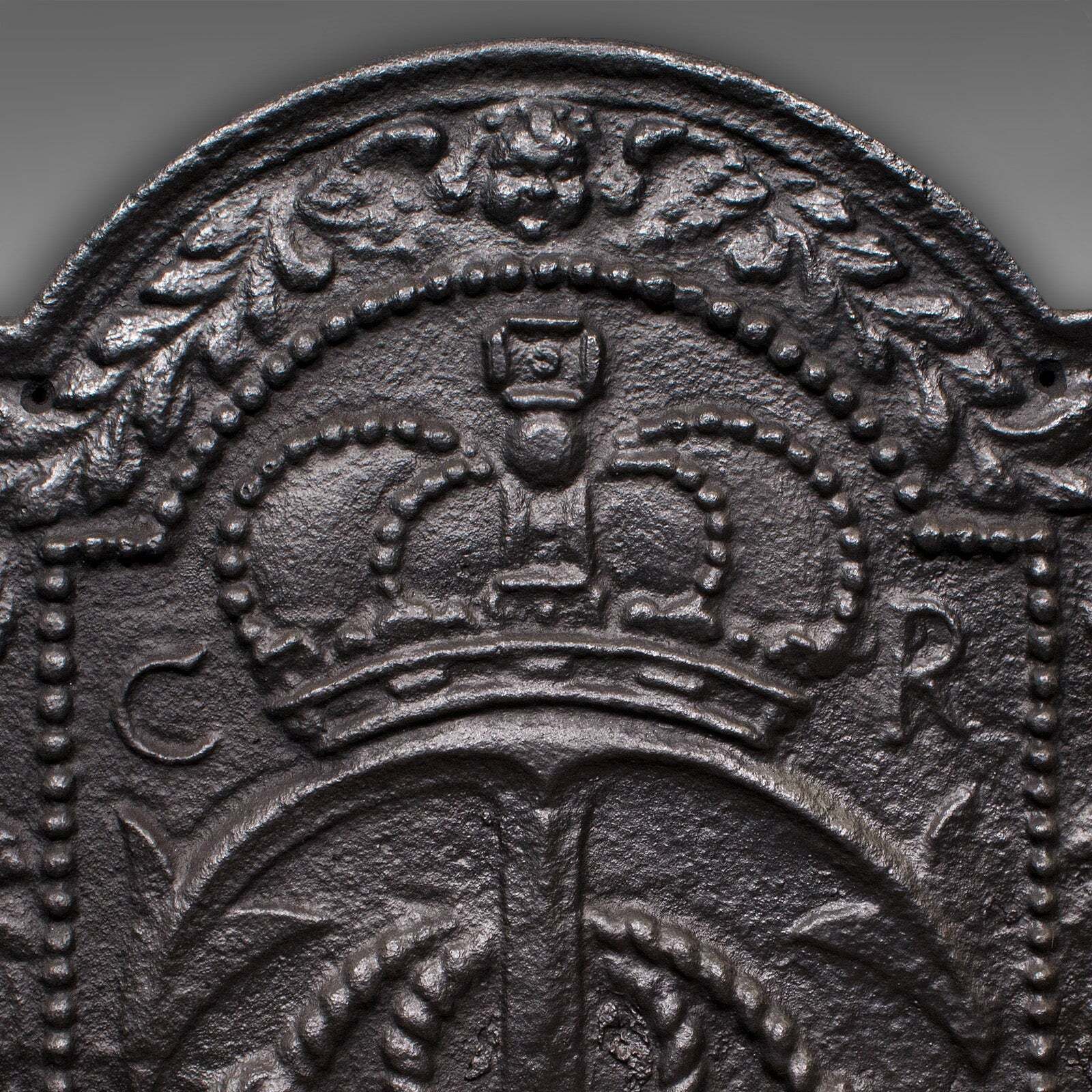 Antique Fire Back, English Carolean Revival Fireplace Reflector, Early Victorian photo vinterior