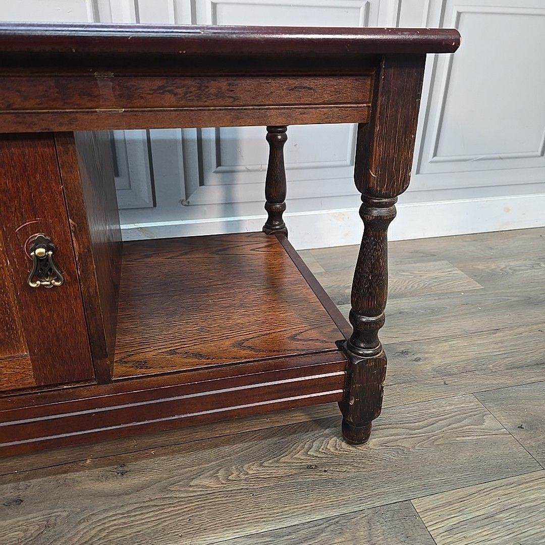 270.0 Antique Oak Coffee Table – Jacobean Gothic Revival – Turned & Carved Vintage photo