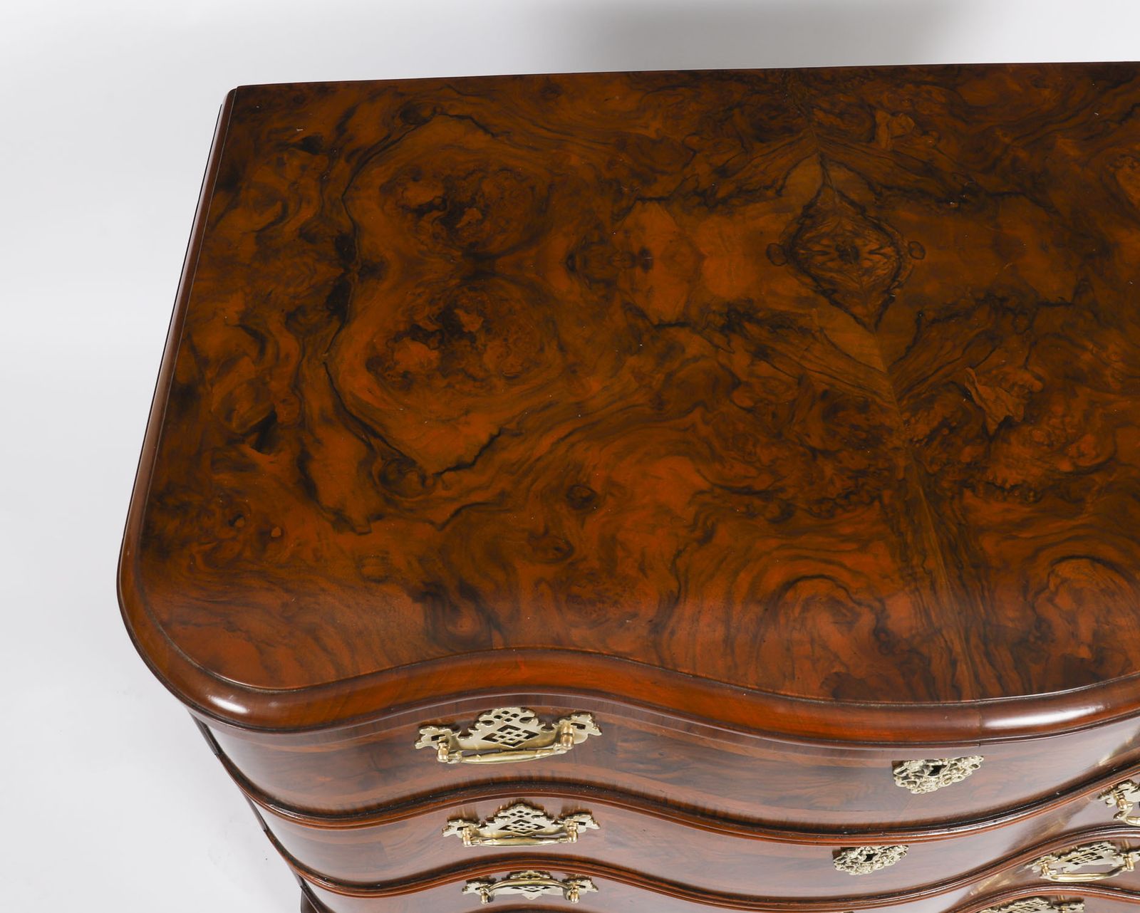 Antique Rare Bavarian Burr Walnut Commode C.1760 18th C photo vinterior