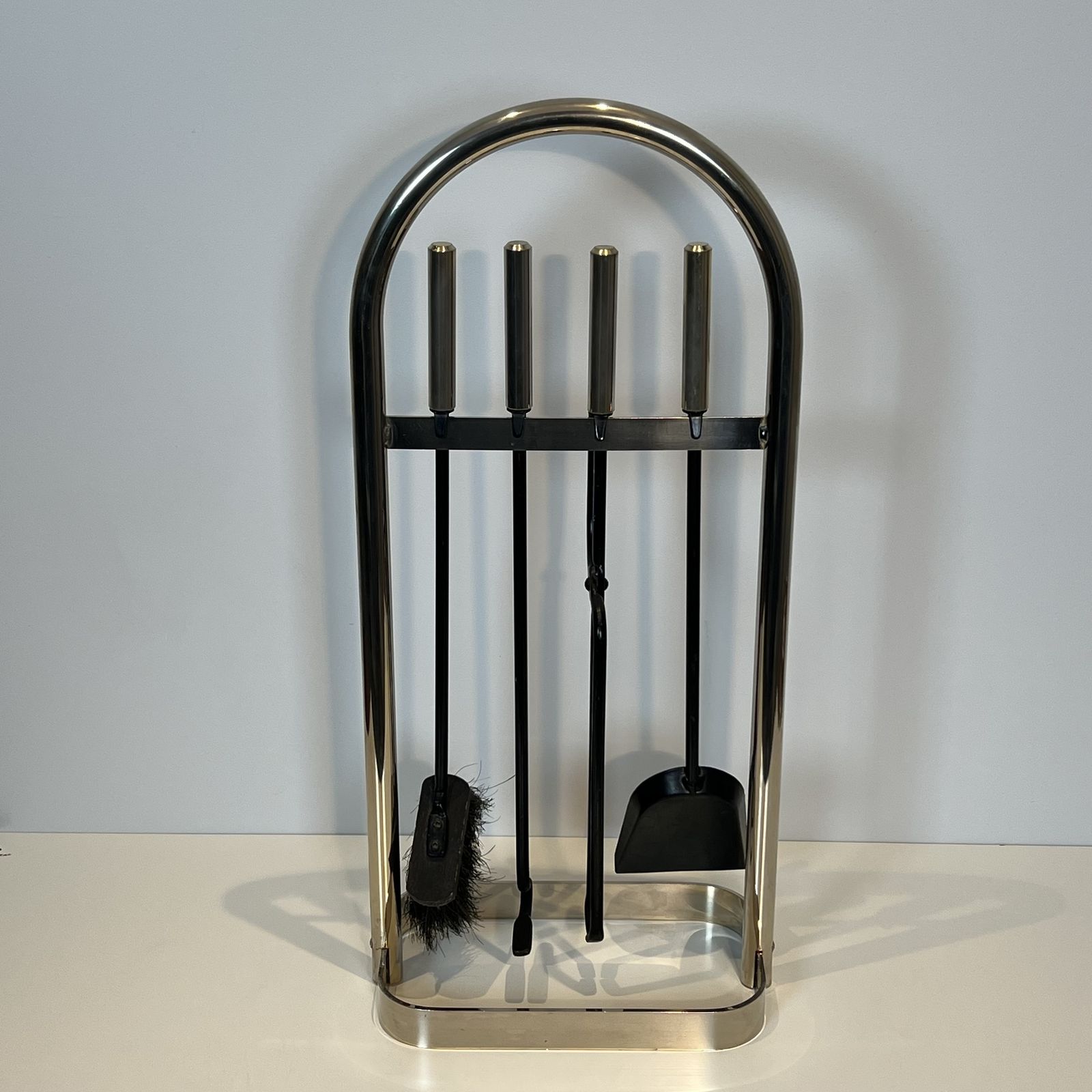 photo furniture Fireworks Set In Black And Chrome Lacquered Metal