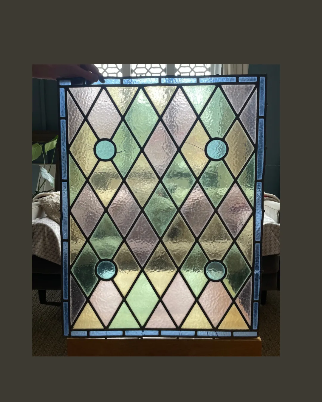 Large Edwardian Pastel Diamond Quarry Leaded Window With Circular Bullseye Motifs