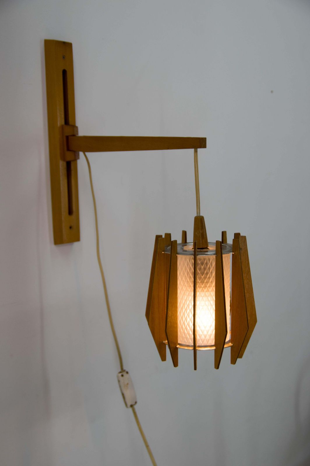 1970s Czechoslovakian Chandelier & Wall Lamp By Dřevo Humpolec photo vintage
