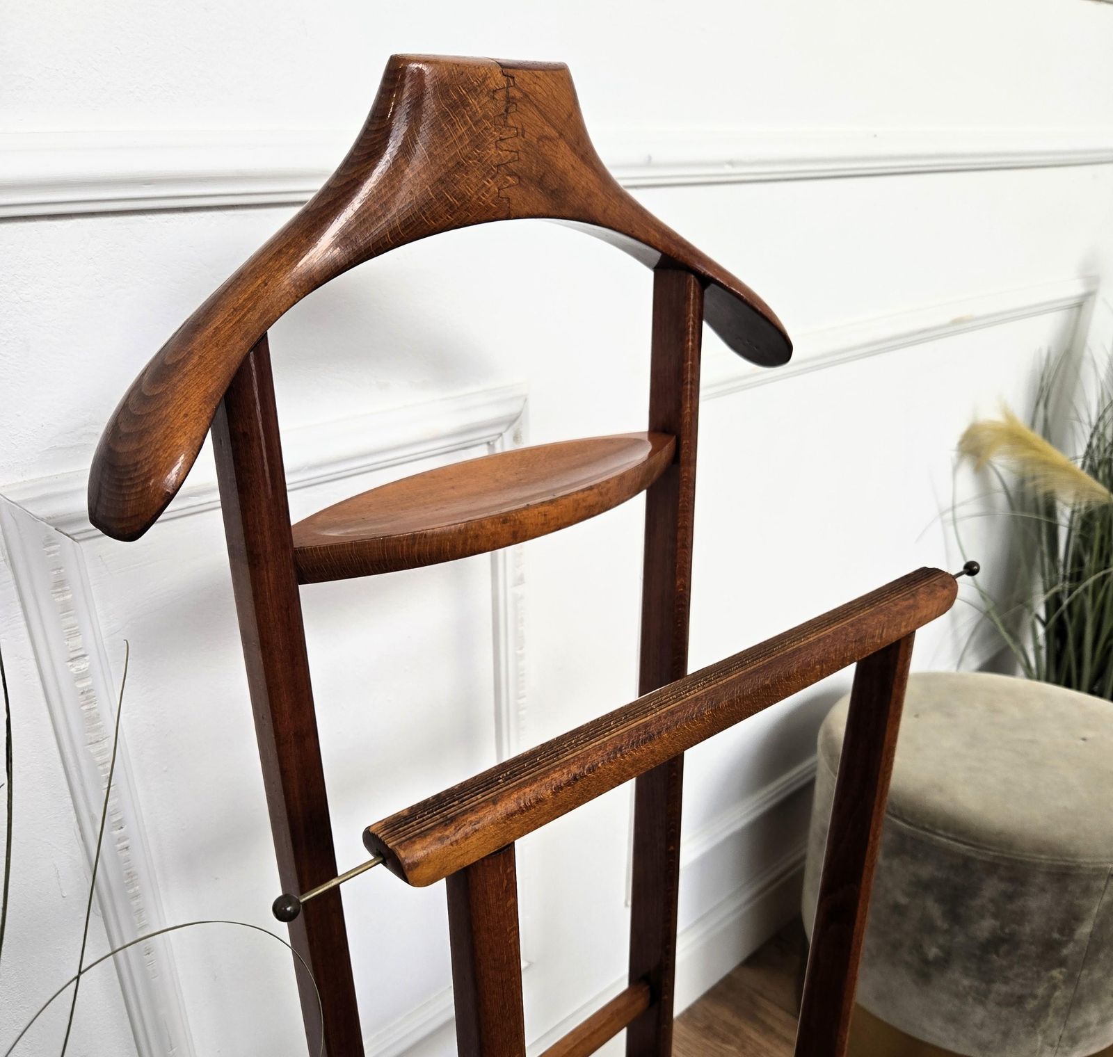 1970s Italian Mid Century Wood Valet Stand Dressboy photo 889.0
