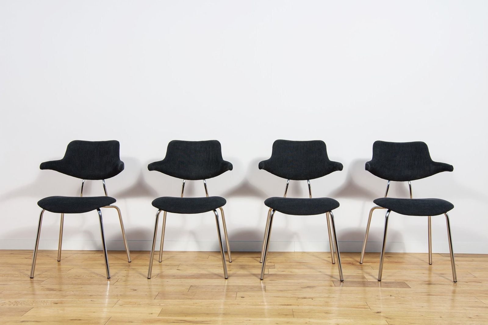 Model Vl118 Dining Chairs By Vermund Larsen For Vermund Larsen A/S, Denmark, 1960s, Set Of 4 photo for sale