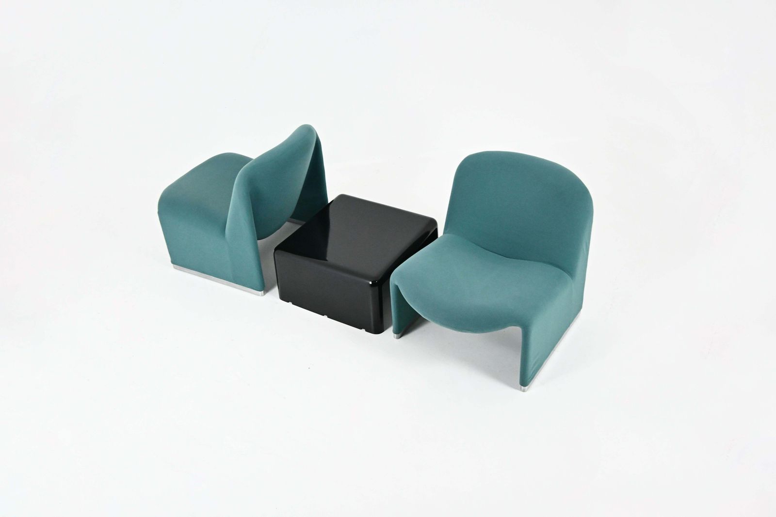 Alky Chairs + Table By Giancarlo Piretti For Anonima Castelli, 1970s, Set Of 3 photo vintage