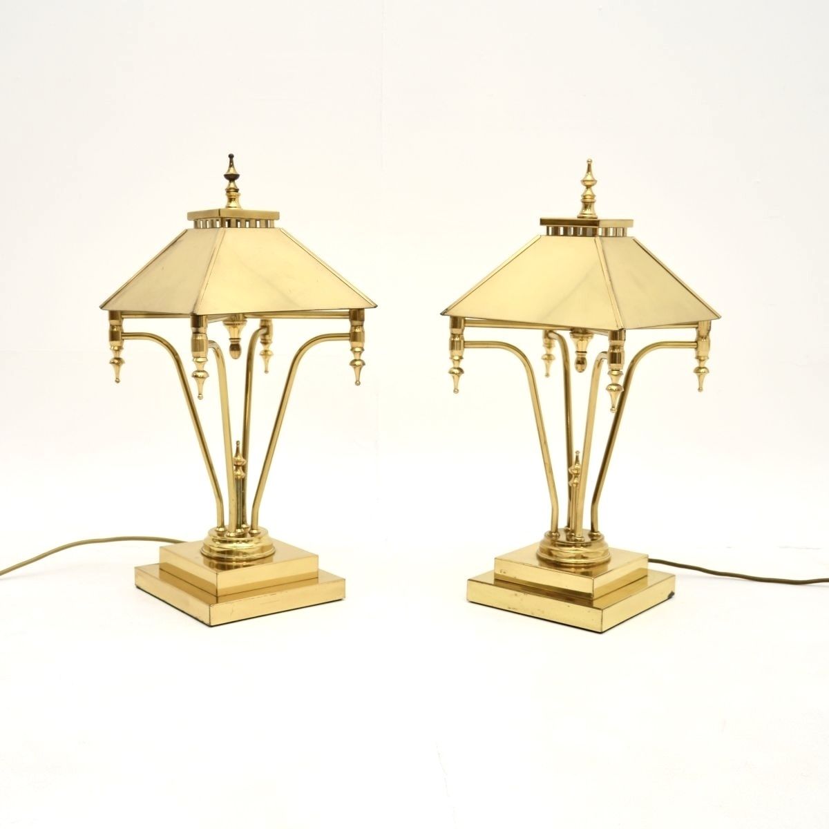 photo furniture Pair Of Vintage Brass Table Lamps