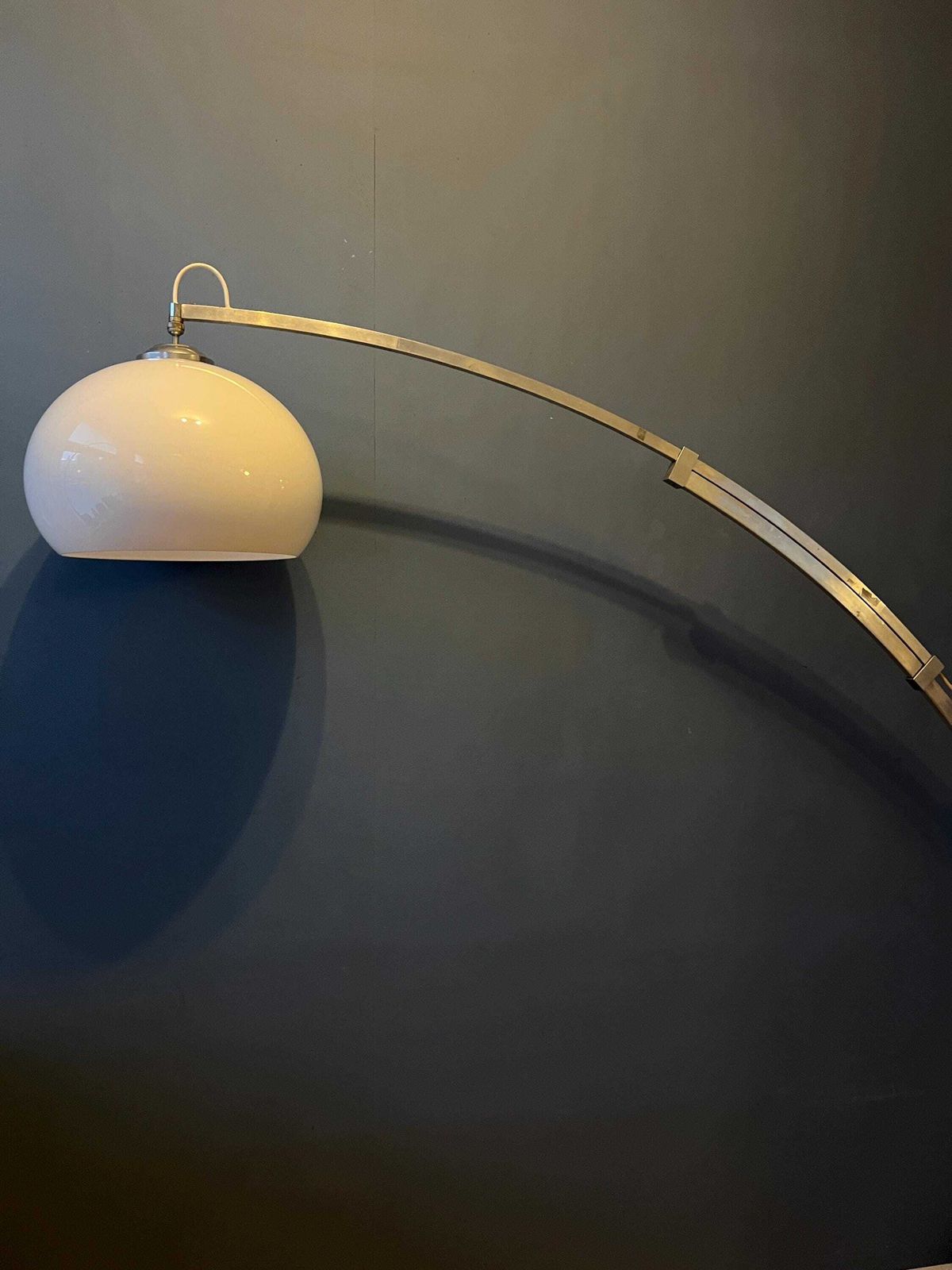Verlichting Vintage Space Age Booglamp In De Stijl Van Guzzini. photo