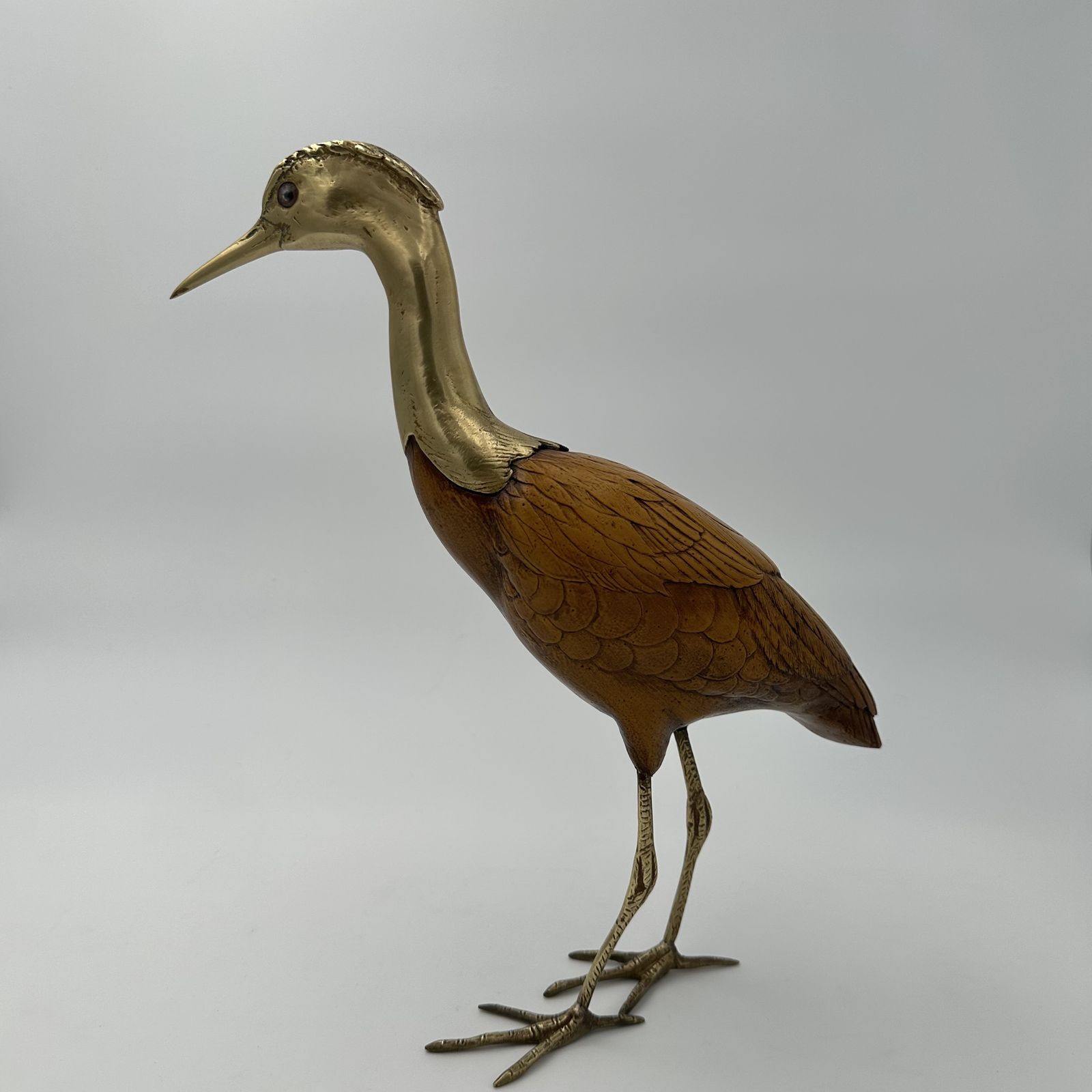 photo vintage Pair Of Birds In Wood And Chiseled Brass